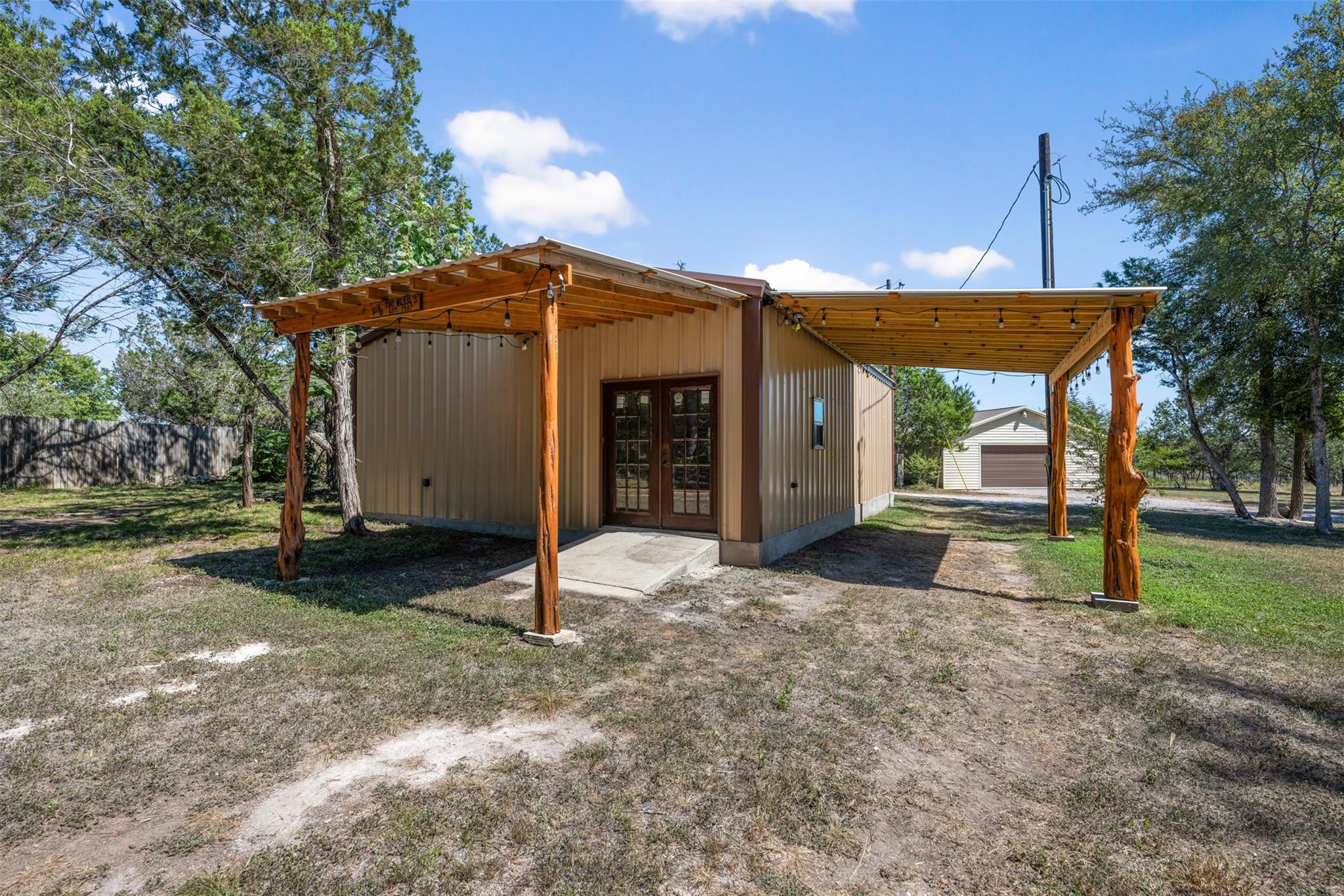 507 County Road 200d Property Photo 6