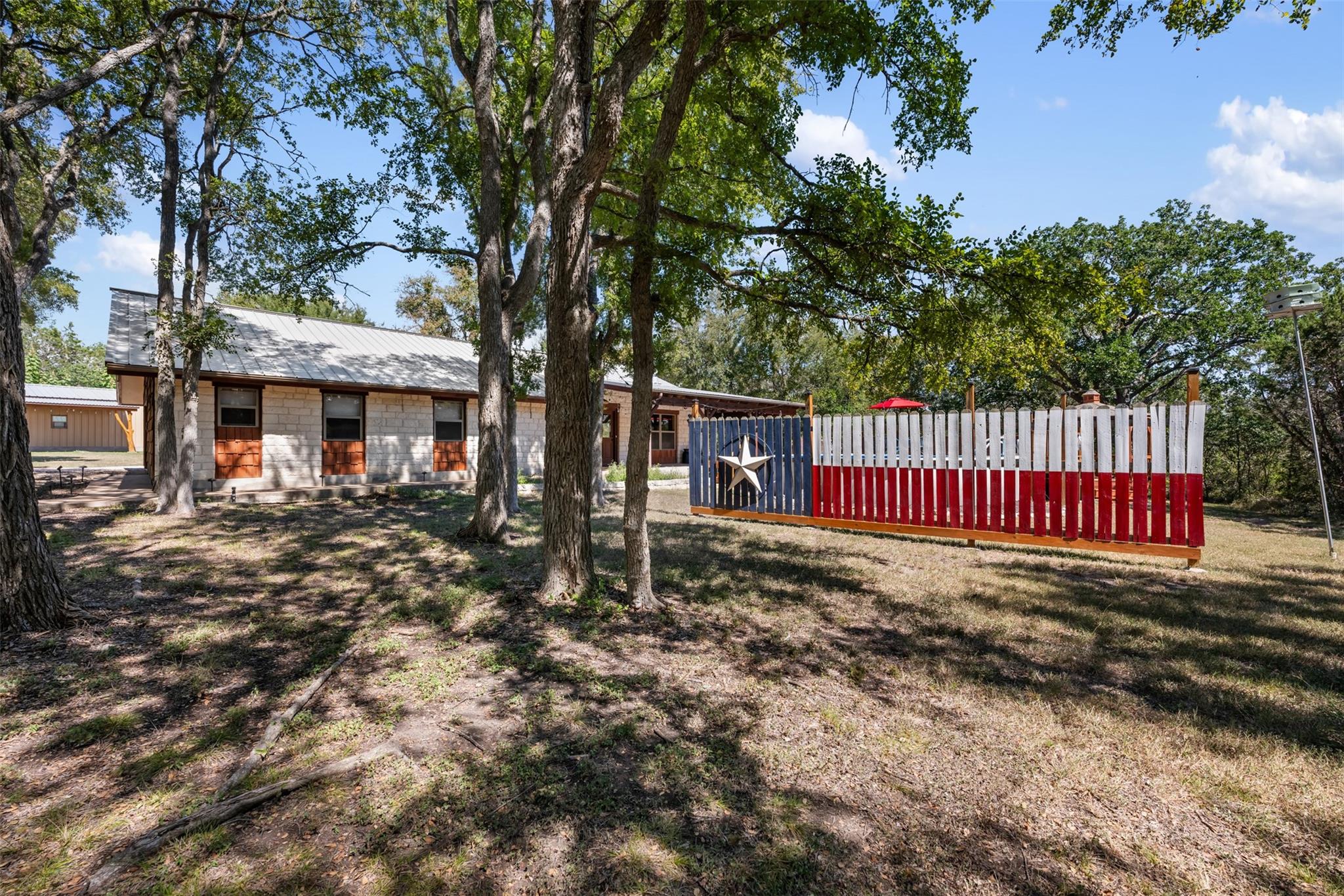 507 County Road 200d Property Photo 25