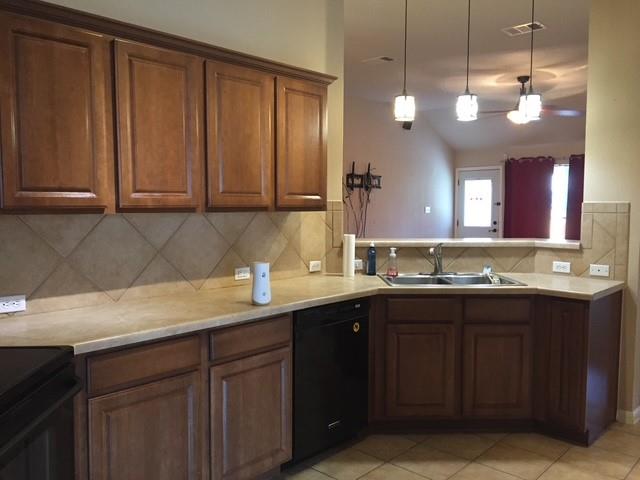 220 Gainer Dr Property Photo 4