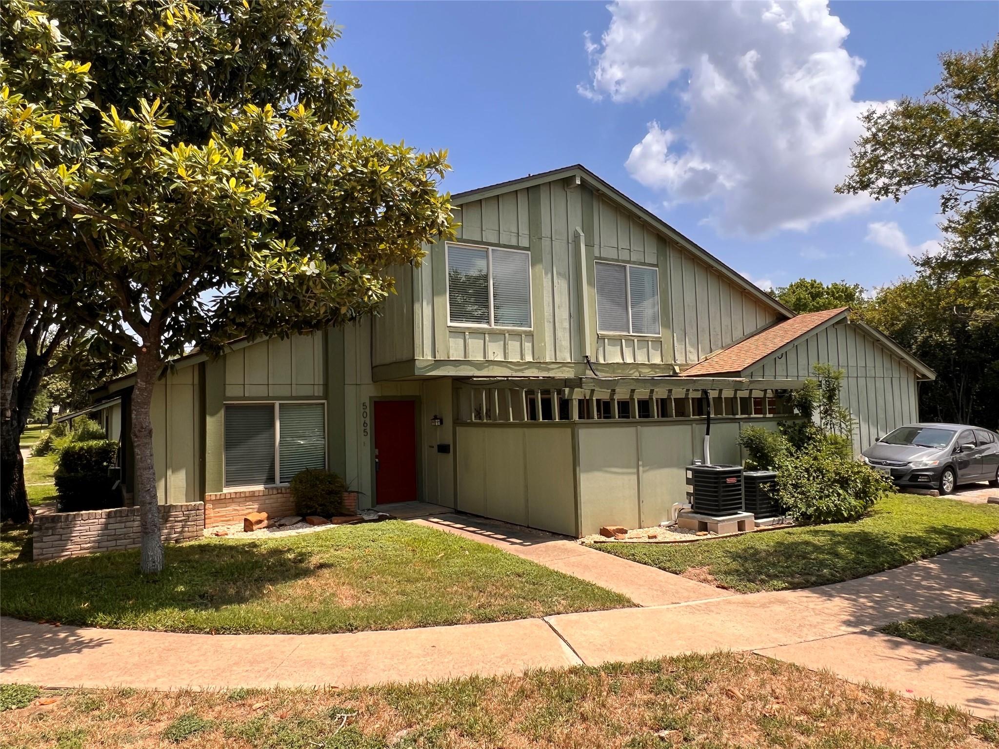 5065 Fort Clark Dr Property Photo 1