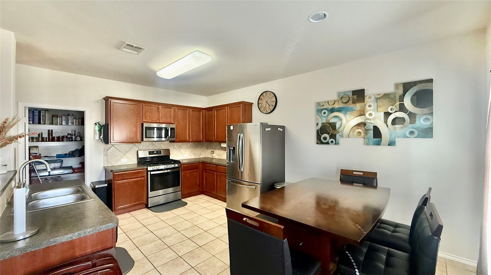 18309 Windtree Ln Property Photo 9