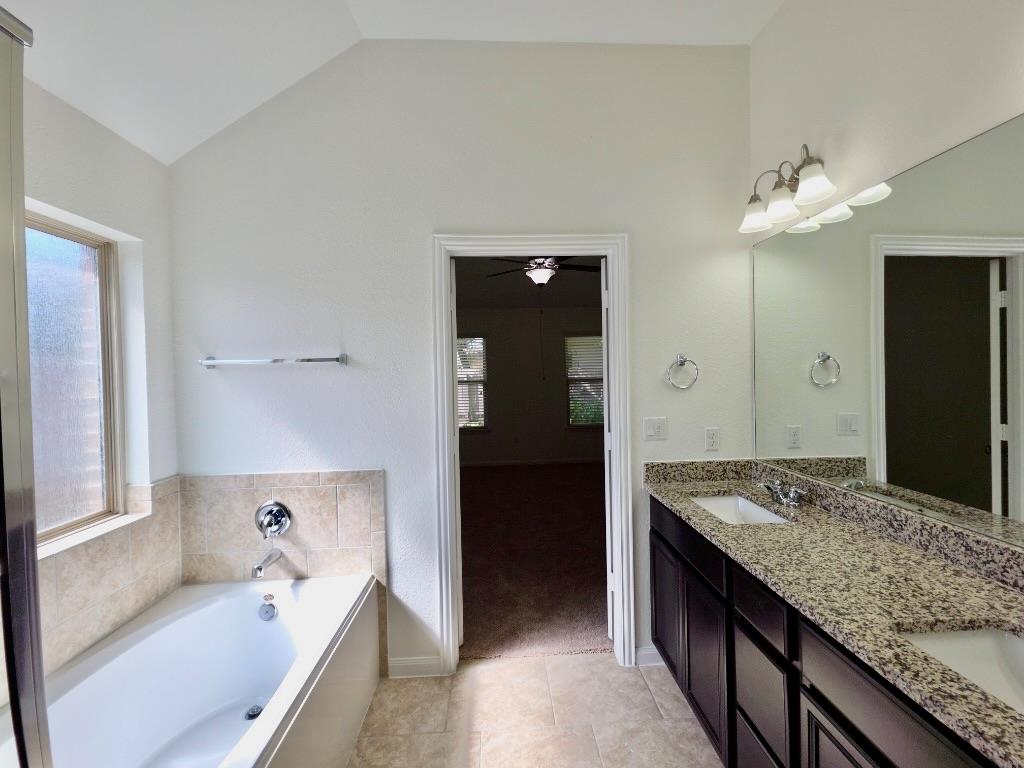 615 Linares Ln Property Photo 14