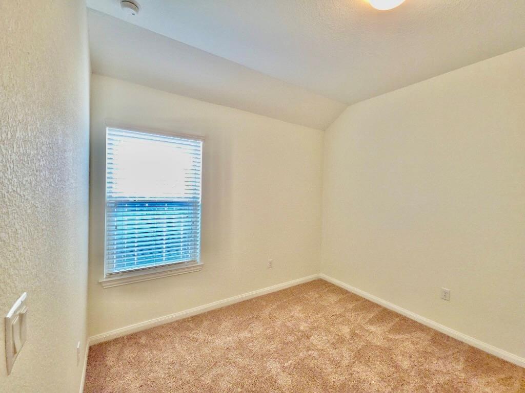 615 Linares Ln Property Photo 17