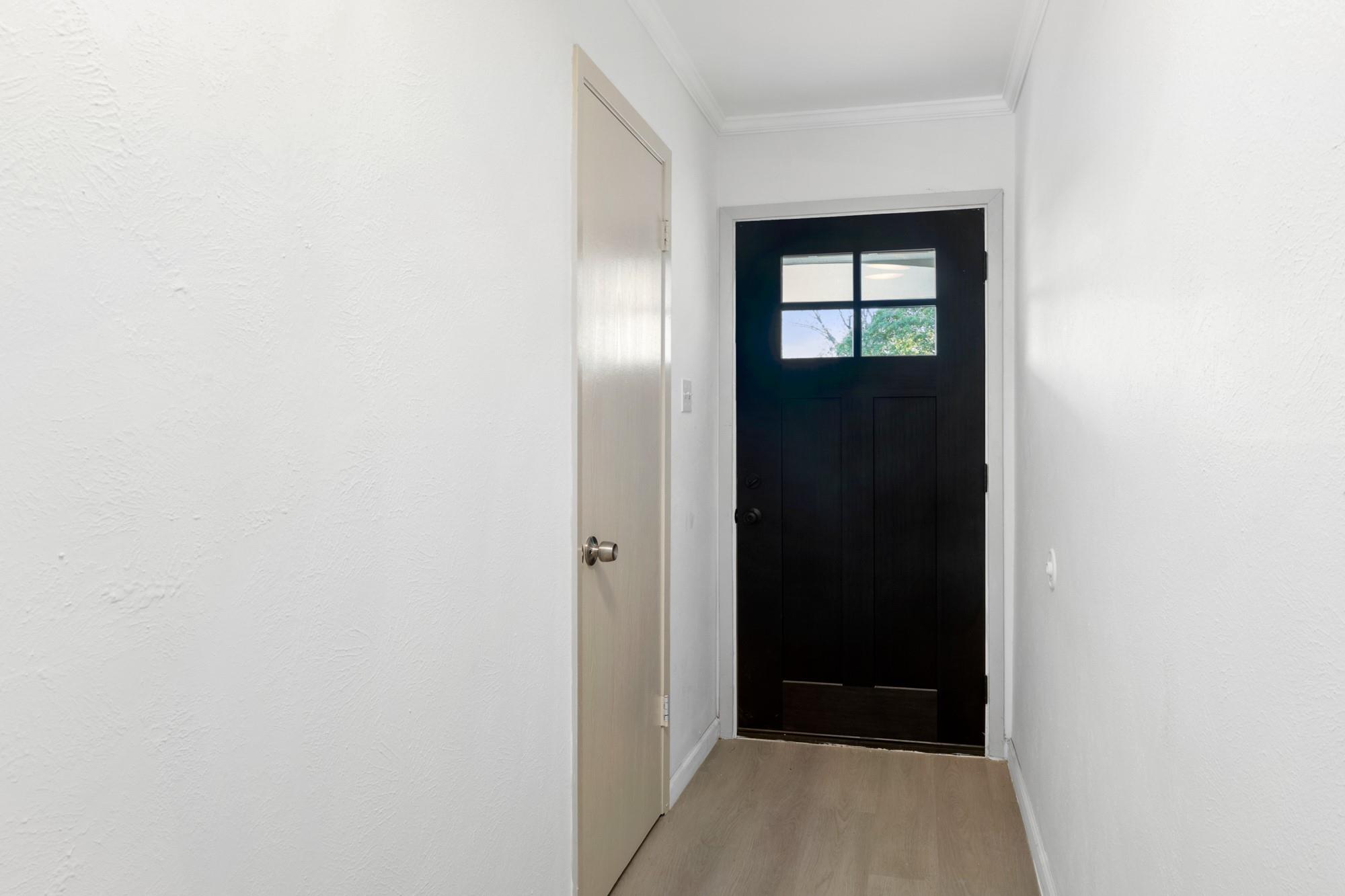 7707 Whitsun Dr Property Photo 6