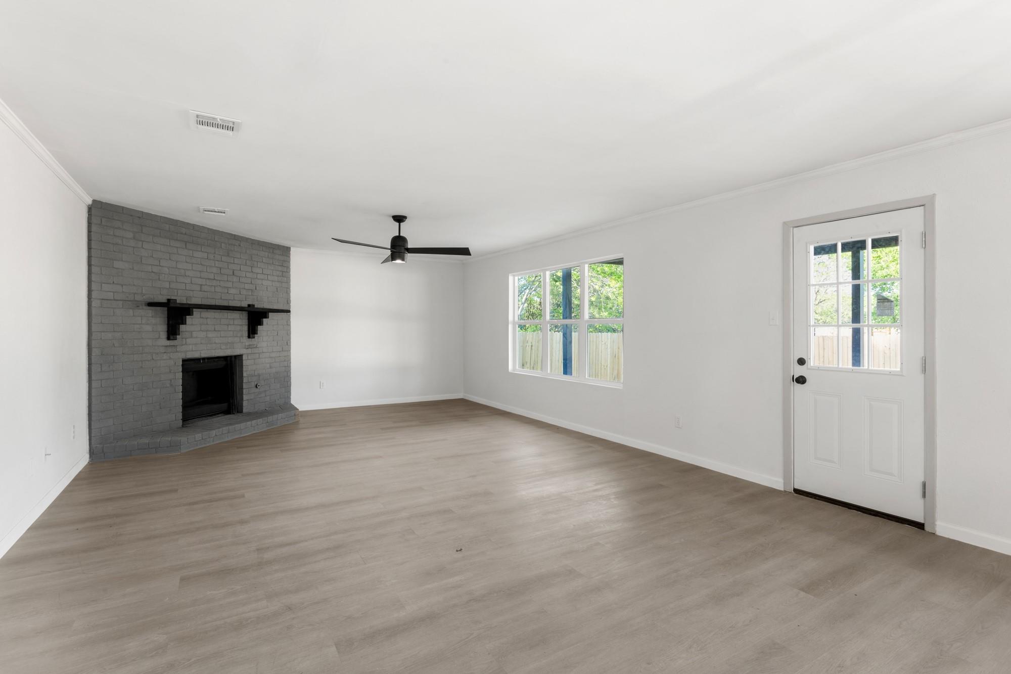 7707 Whitsun Dr Property Photo 10