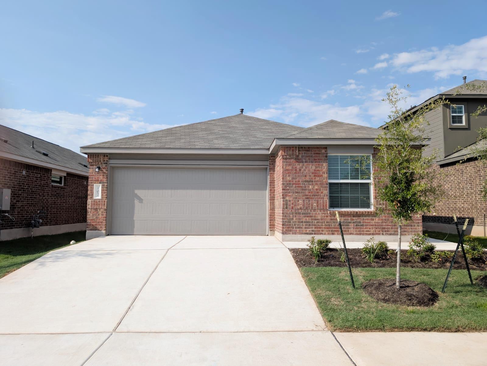 107 Imola St Property Photo 1