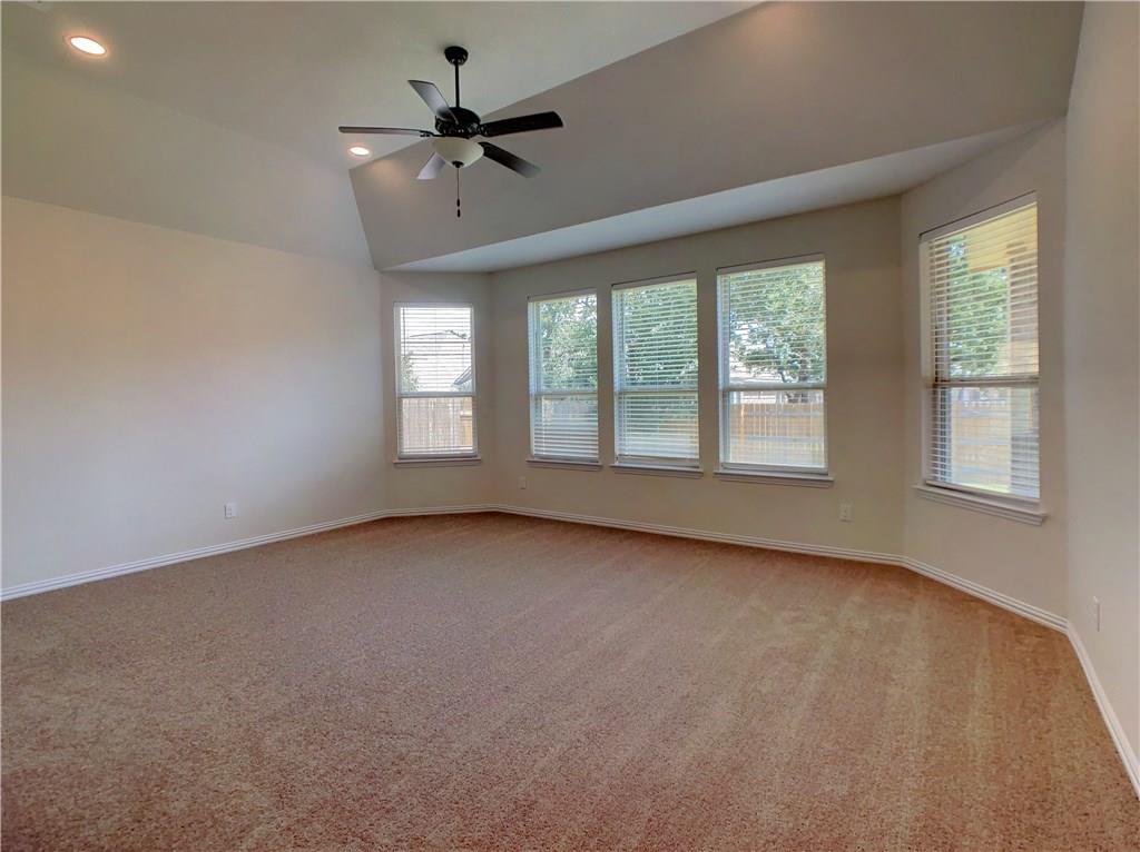 2304 La Mirada St Property Photo 13