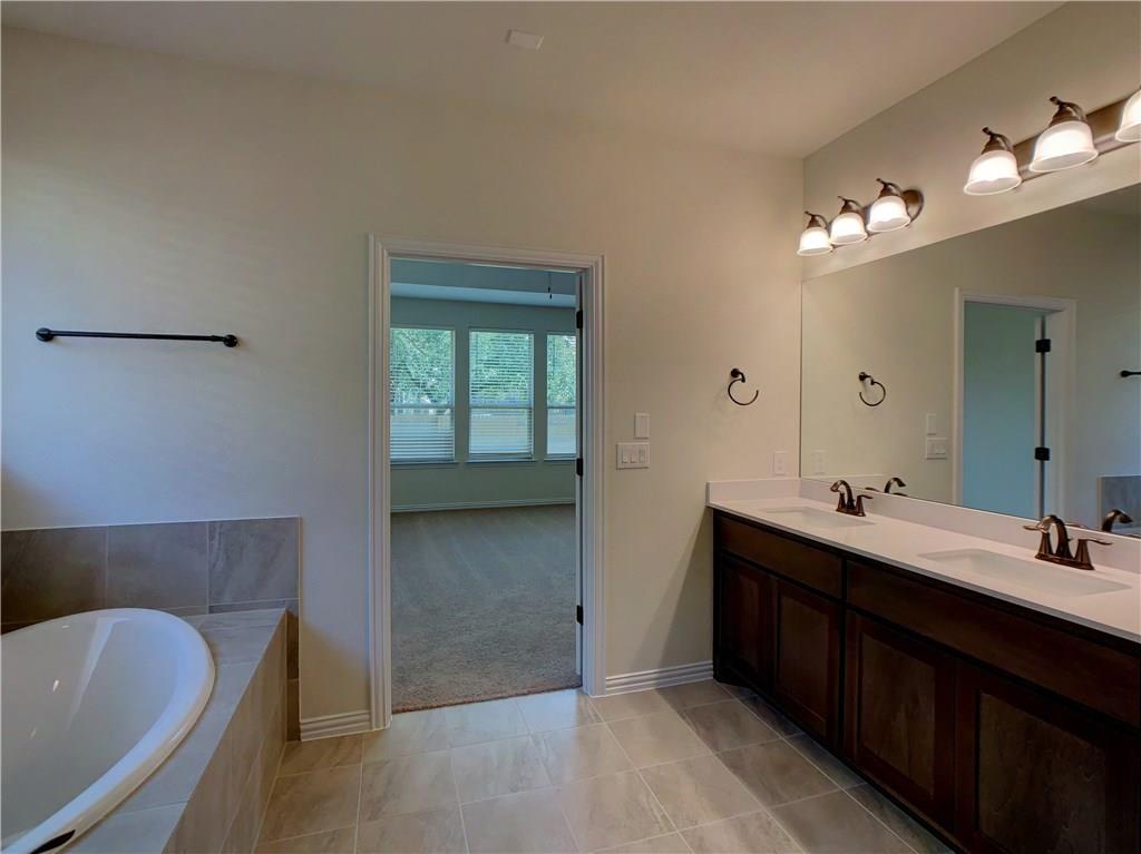 2304 La Mirada St Property Photo 16