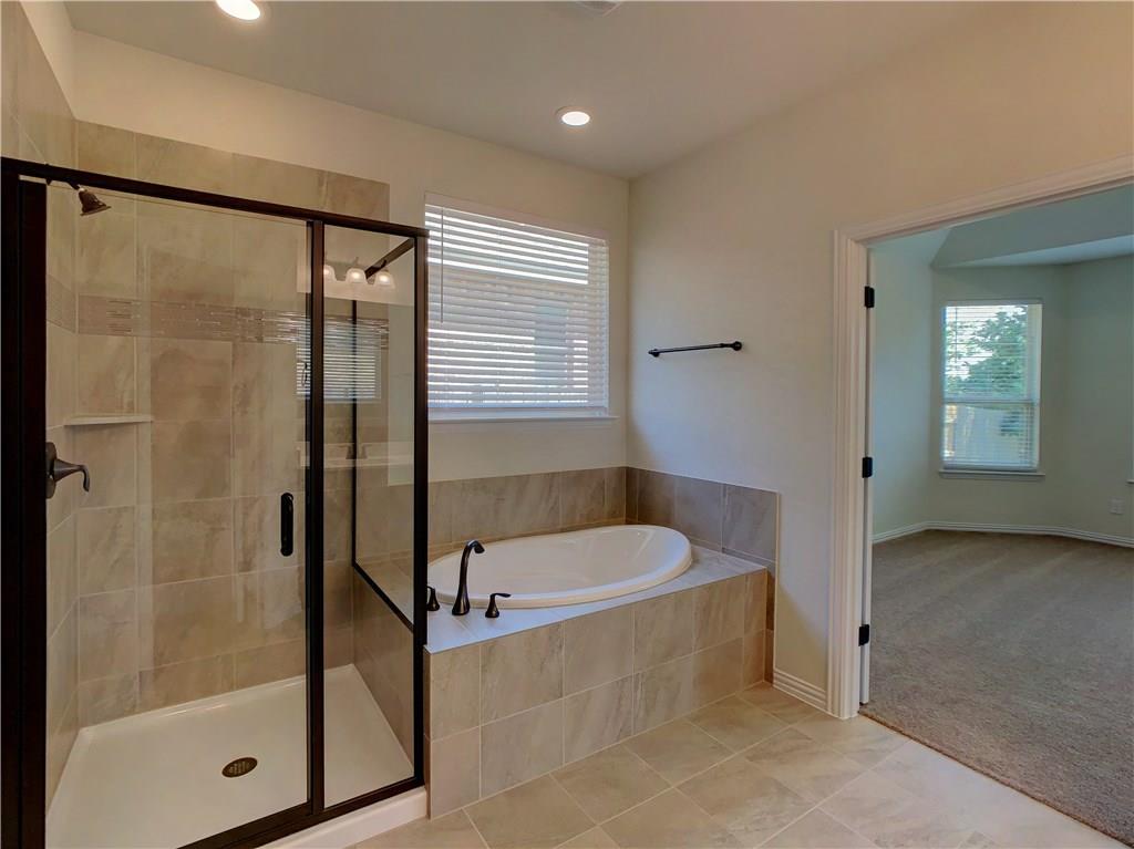 2304 La Mirada St Property Photo 17