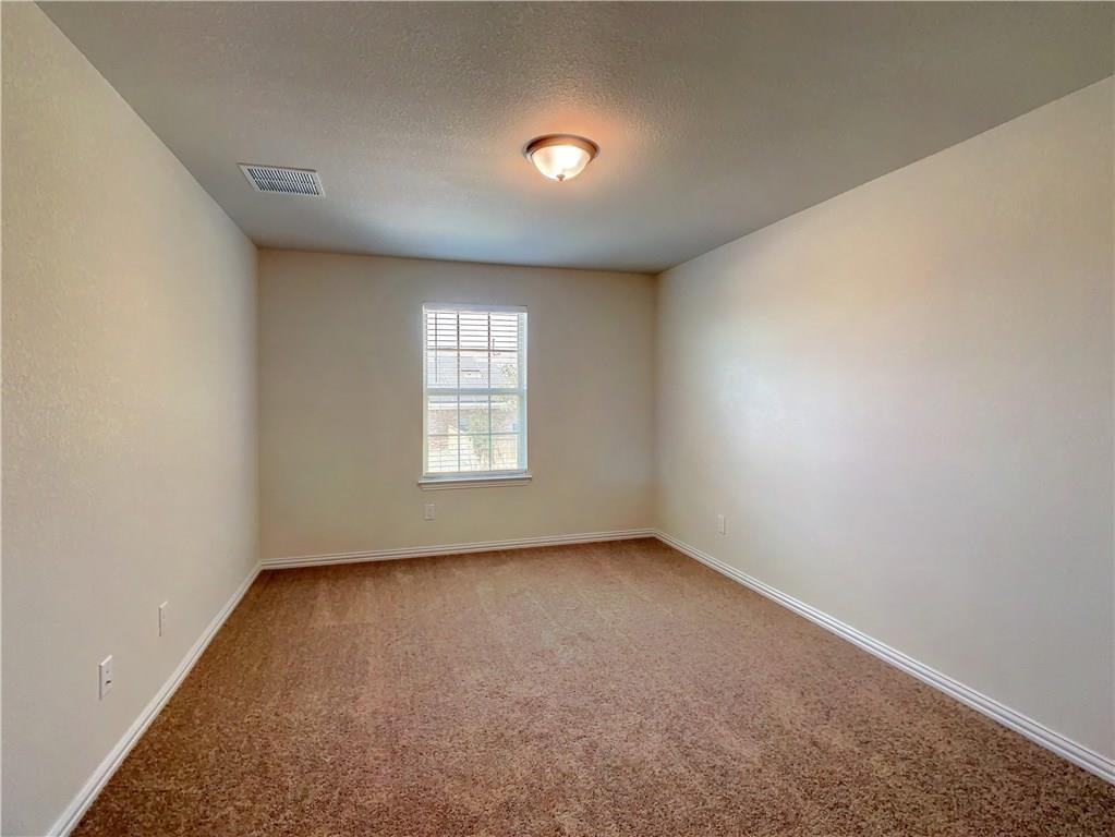 2304 La Mirada St Property Photo 19