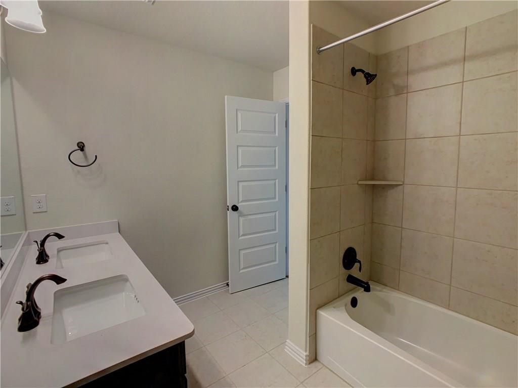 2304 La Mirada St Property Photo 20