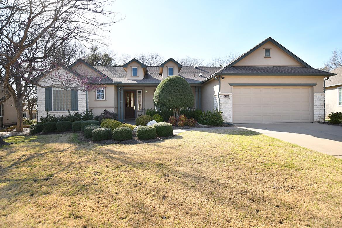 128 Camp Dr Property Photo