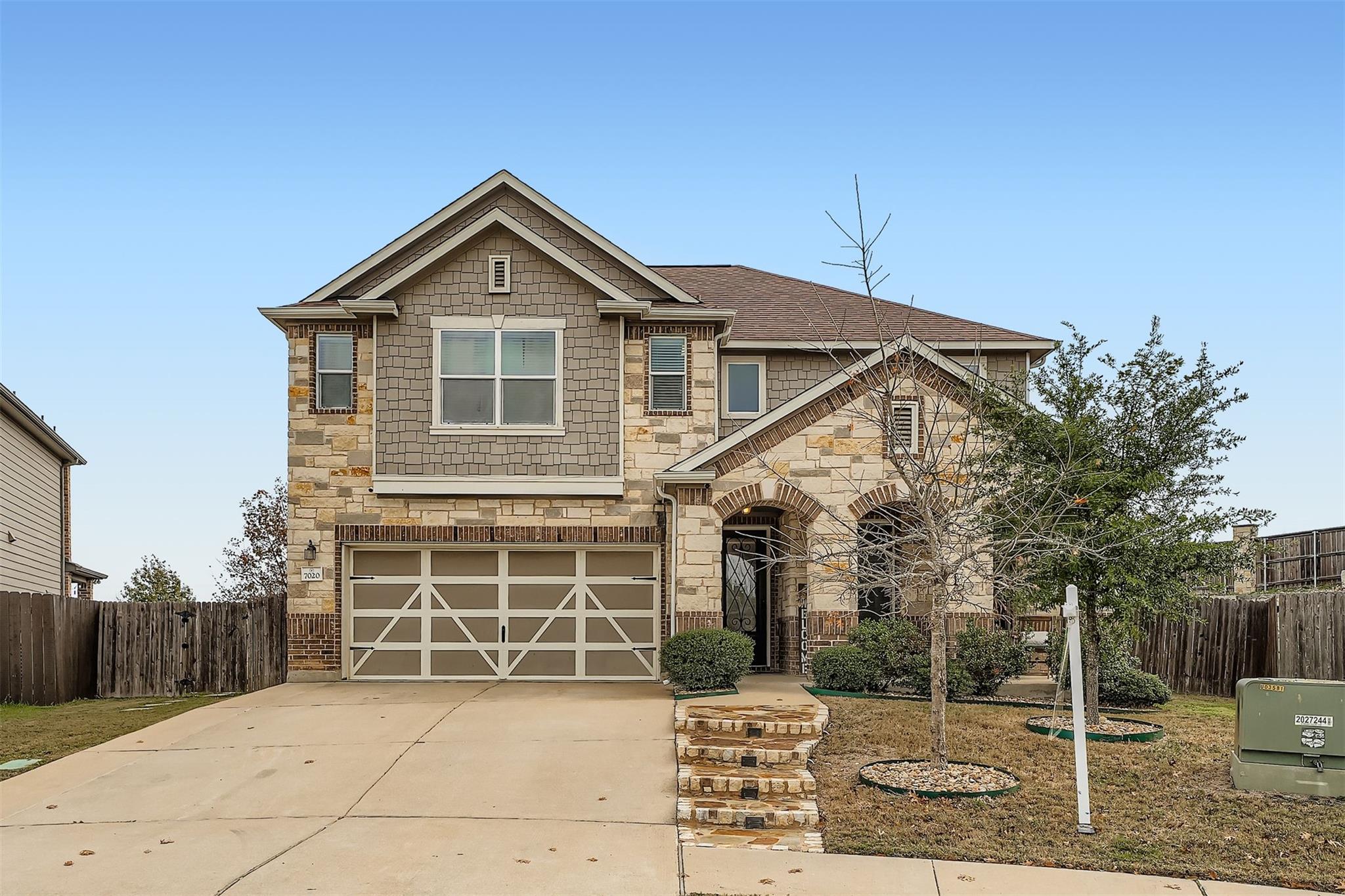 7020 Ondantra Bnd Property Photo 1
