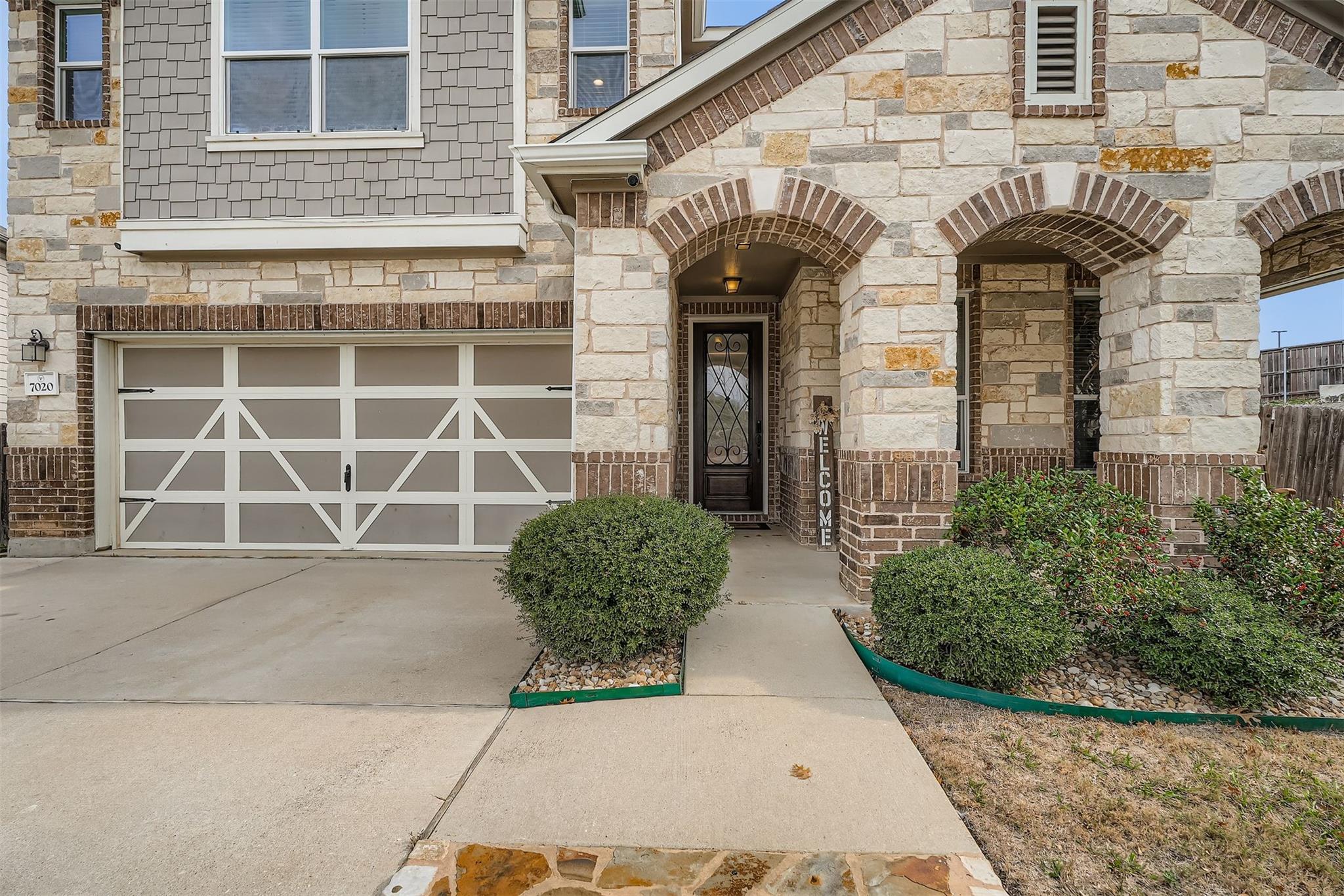 7020 Ondantra Bnd Property Photo 4