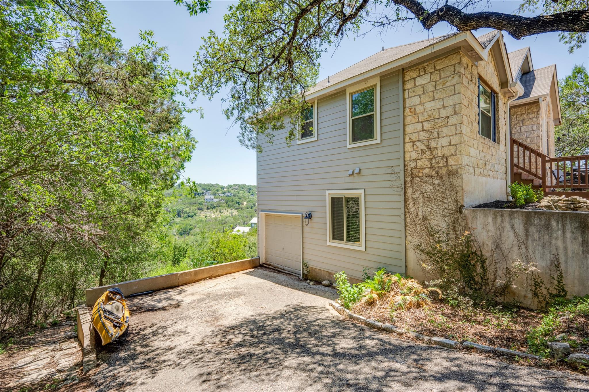 14101 Red Feather Trl Property Photo 6