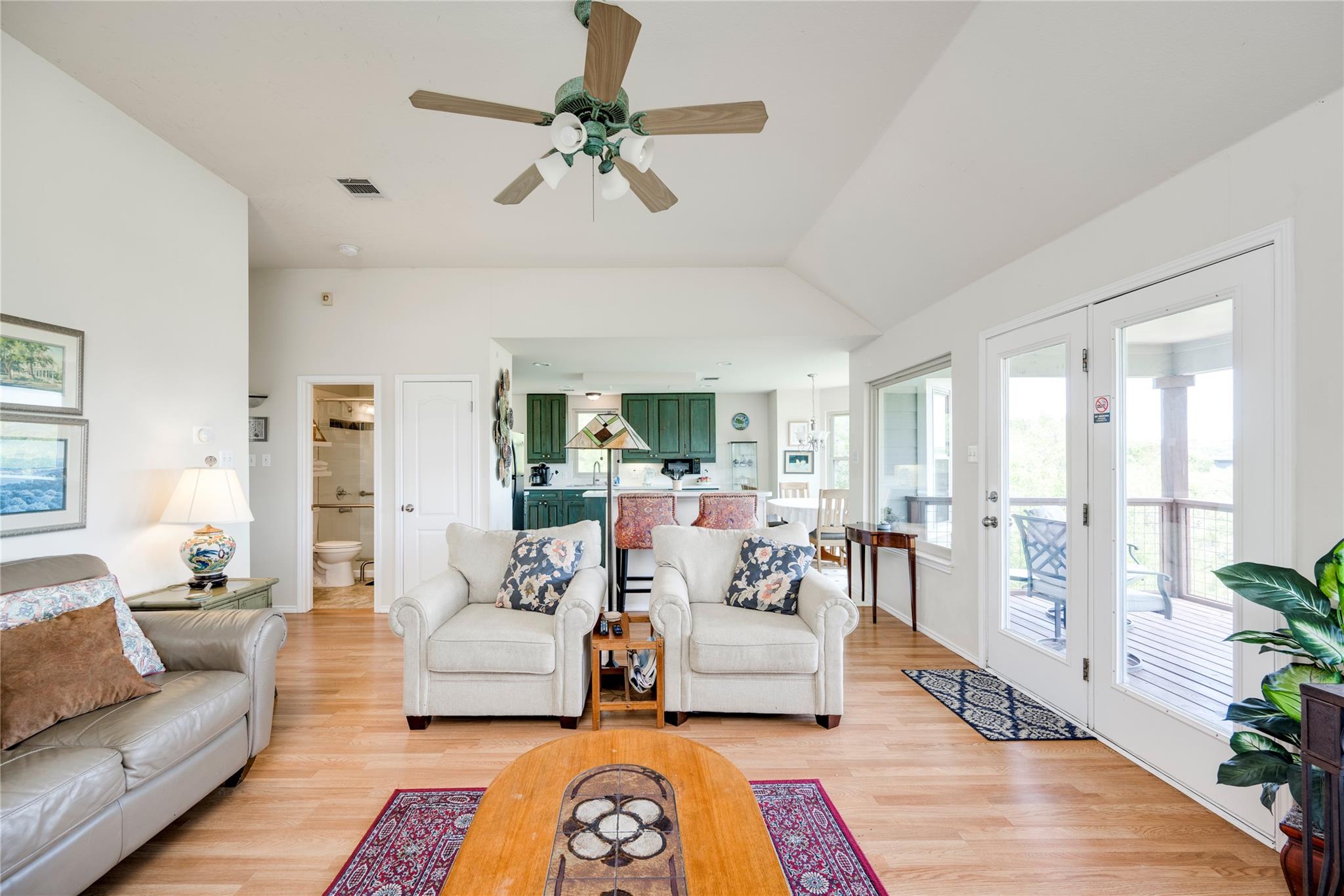 14101 Red Feather Trl Property Photo 12