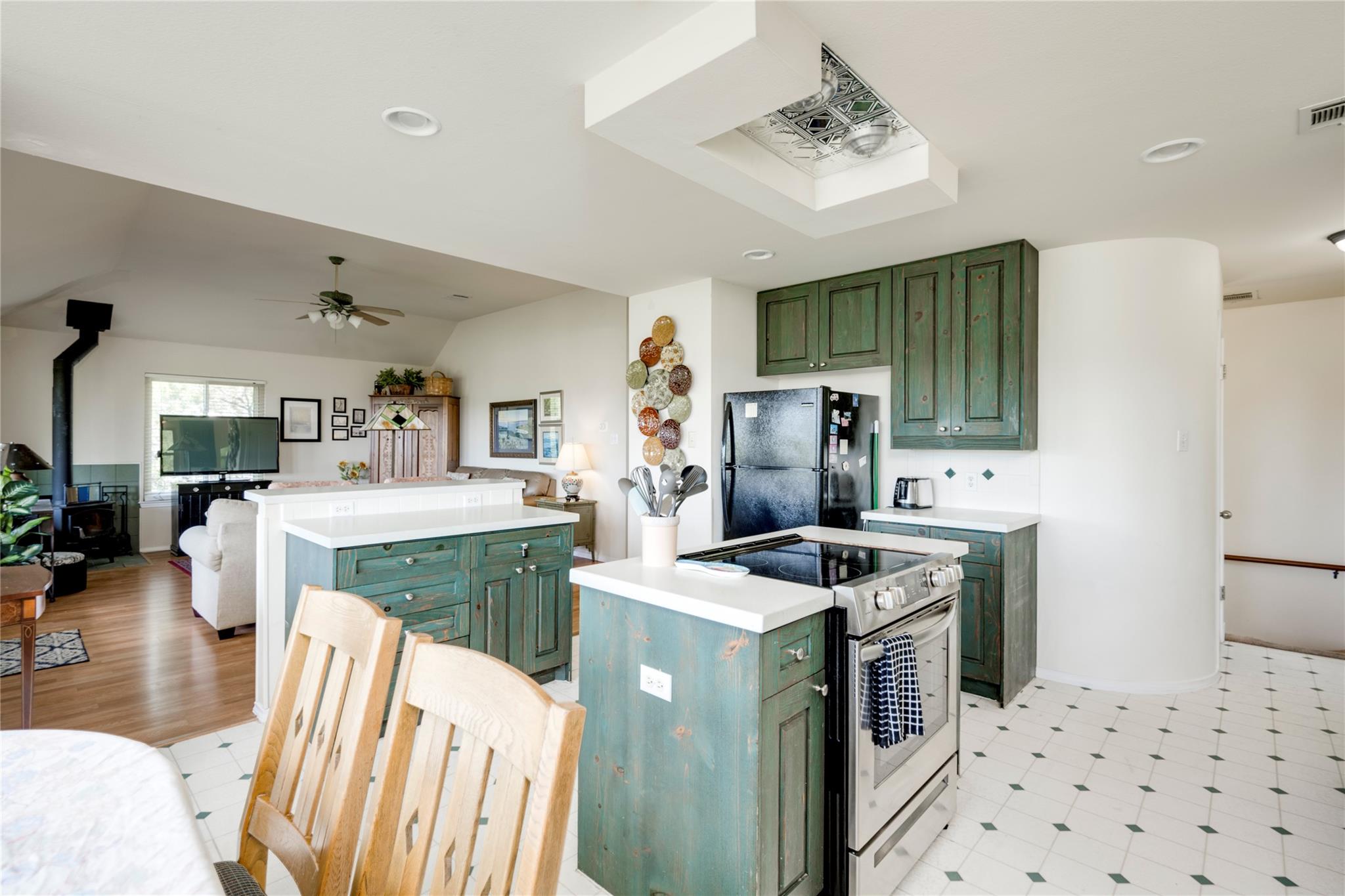 14101 Red Feather Trl Property Photo 17