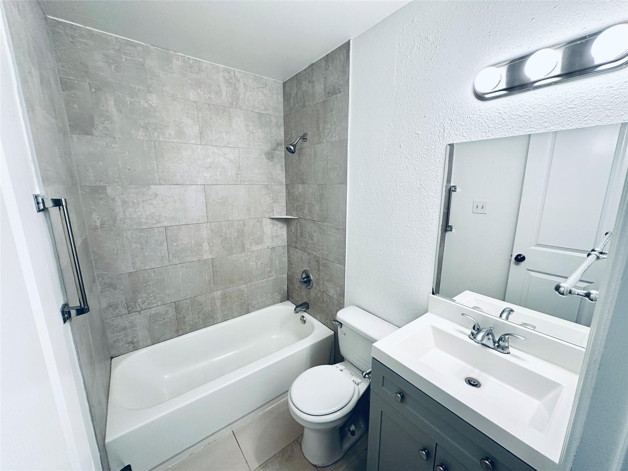 5500 Rose Hill Cir #a Property Photo 13