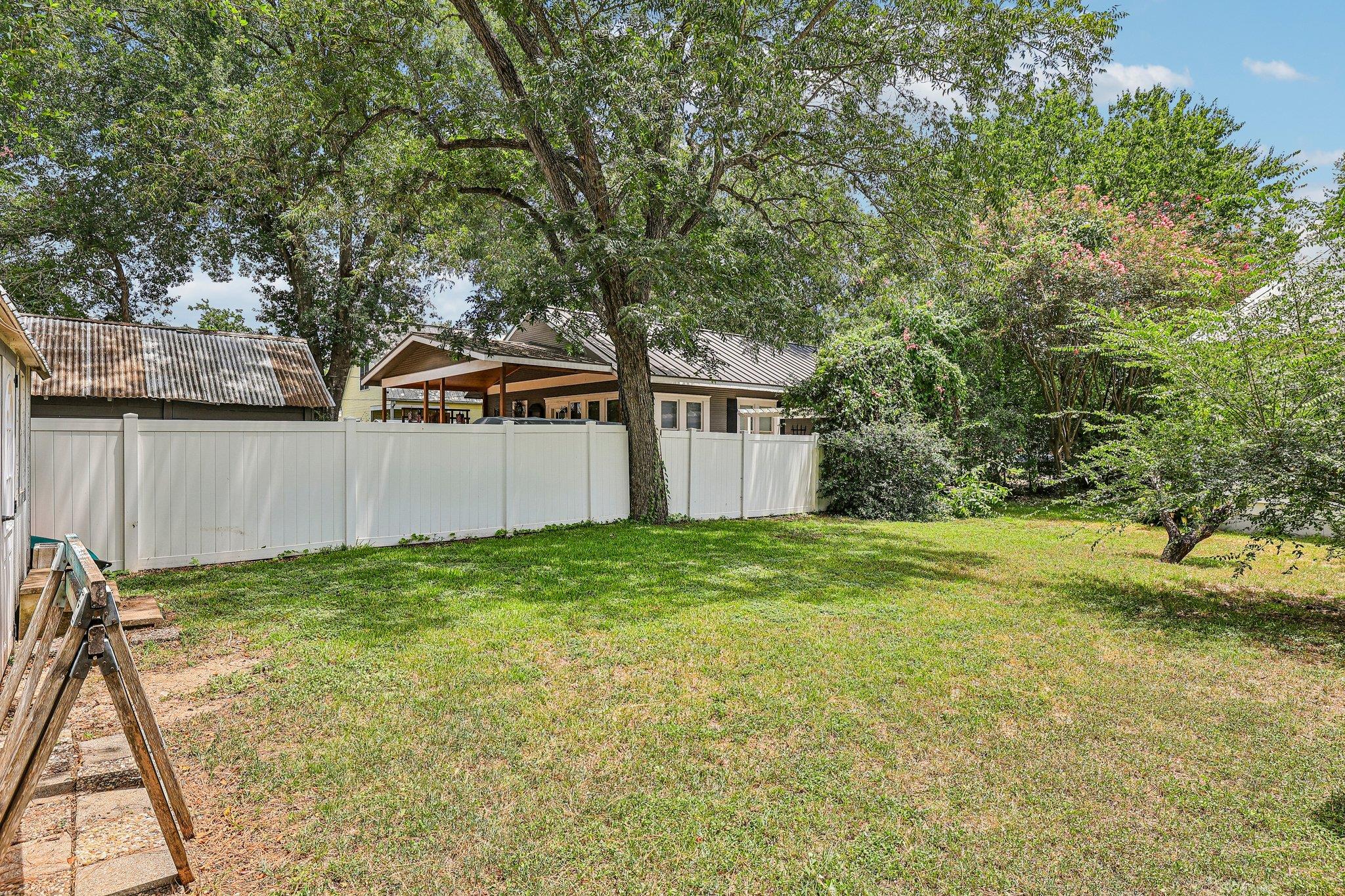 601 Garwood St Property Photo 33