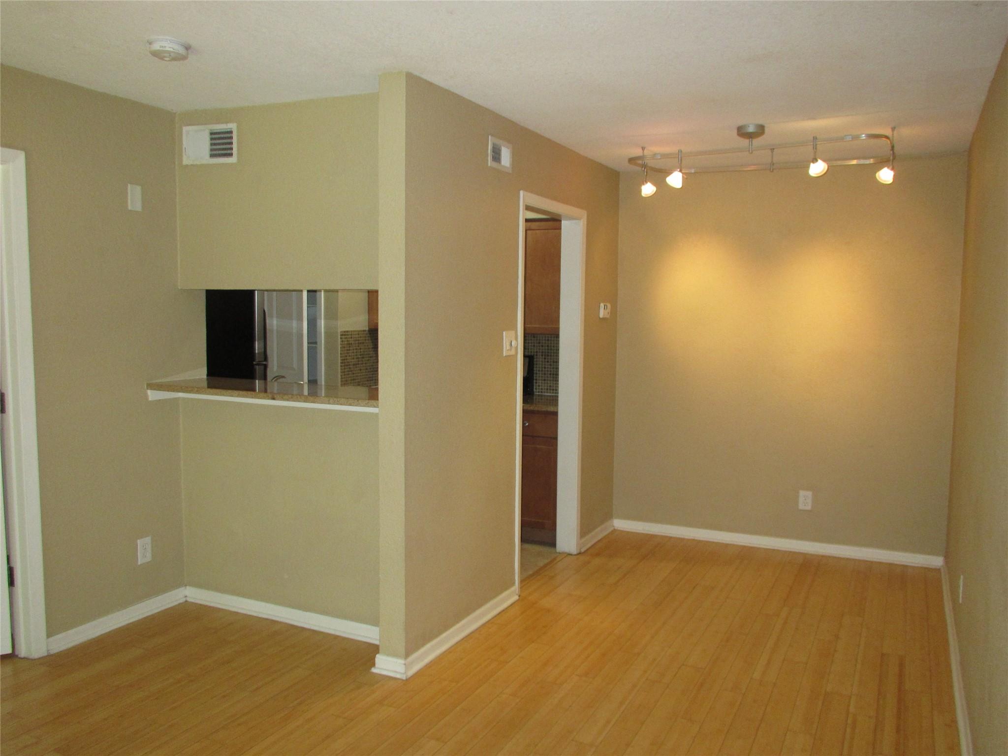 3204 Menchaca Rd #702 Property Photo 4