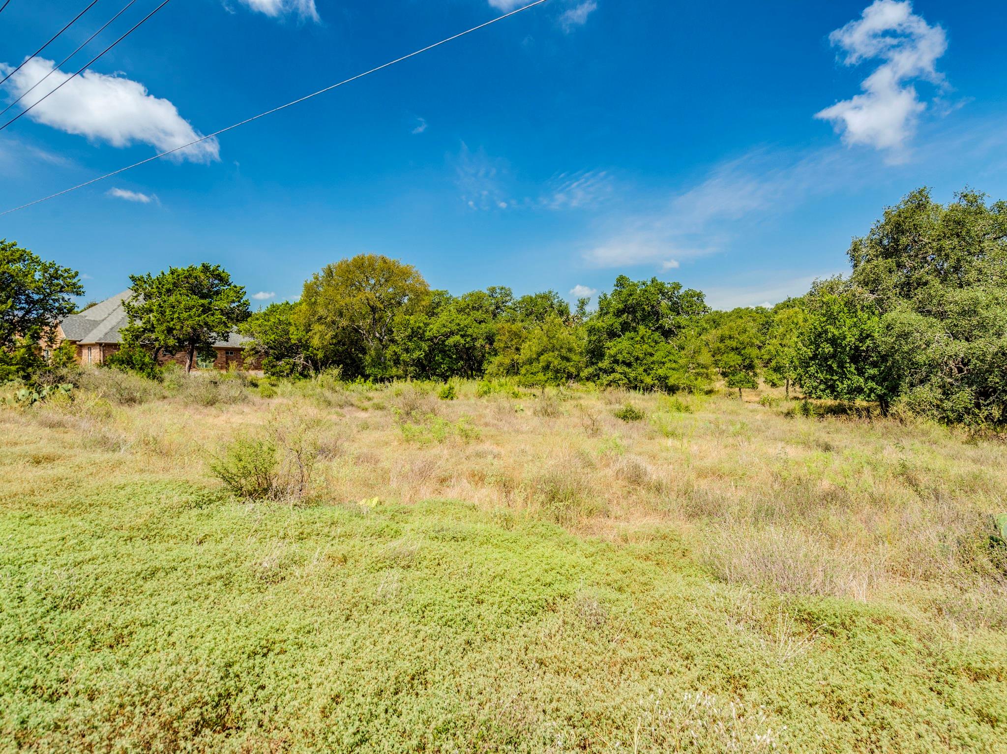 2722 Leslie Ln Property Photo 8