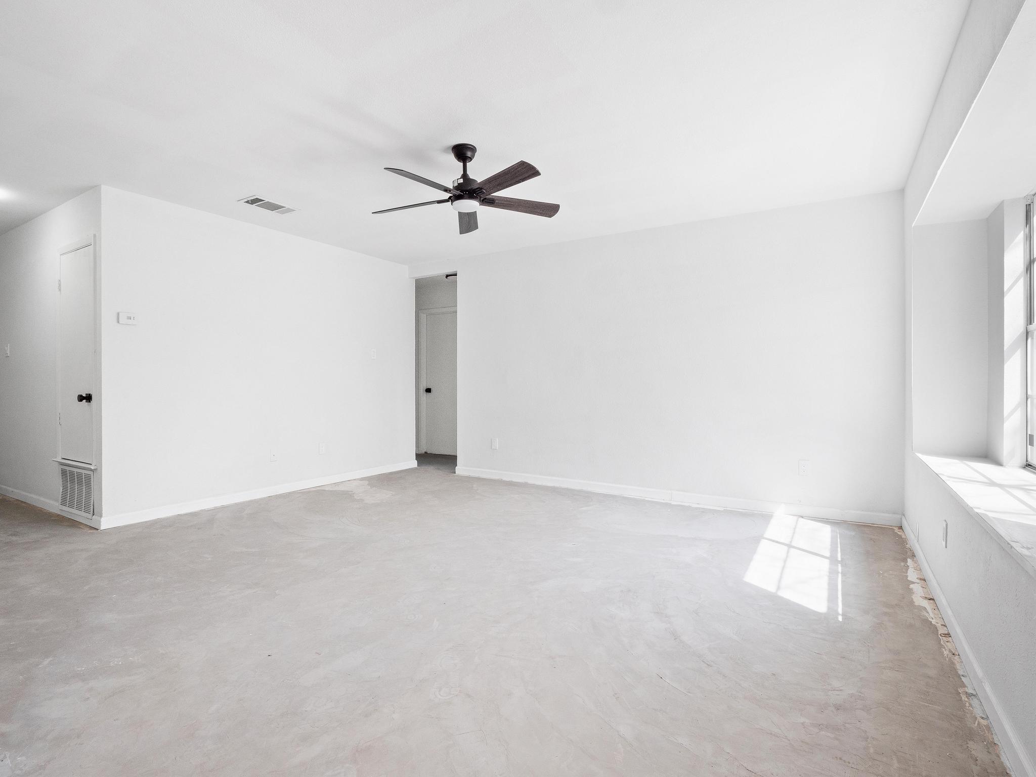 7003 Castlekeep Way Property Photo 17