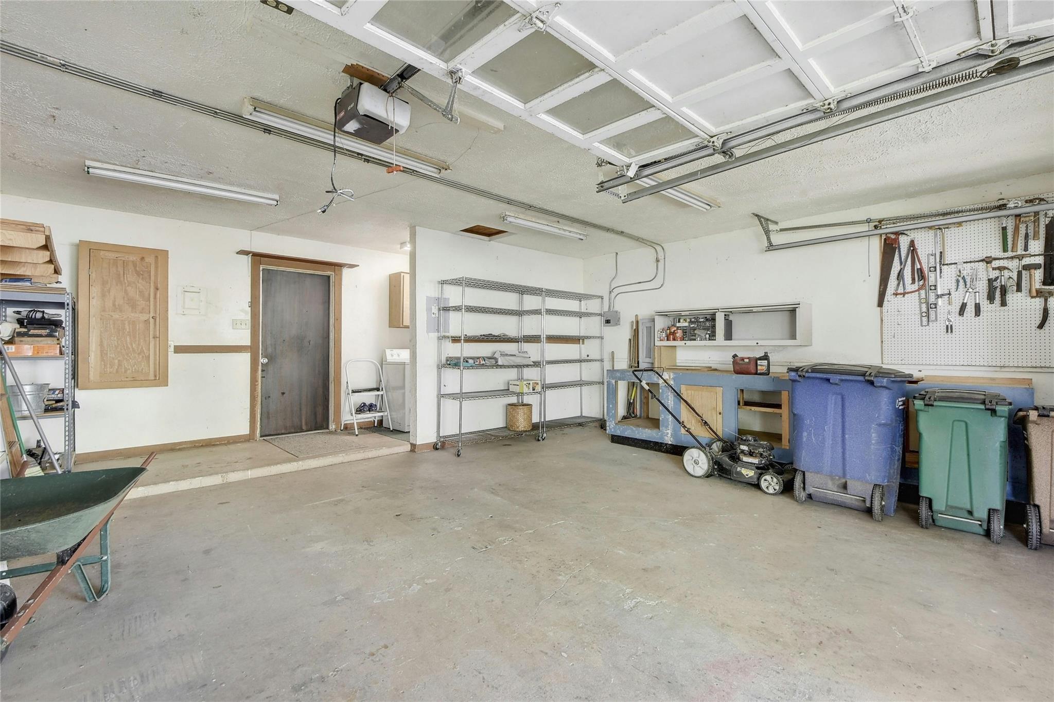 7003 Castlekeep Way Property Photo 23