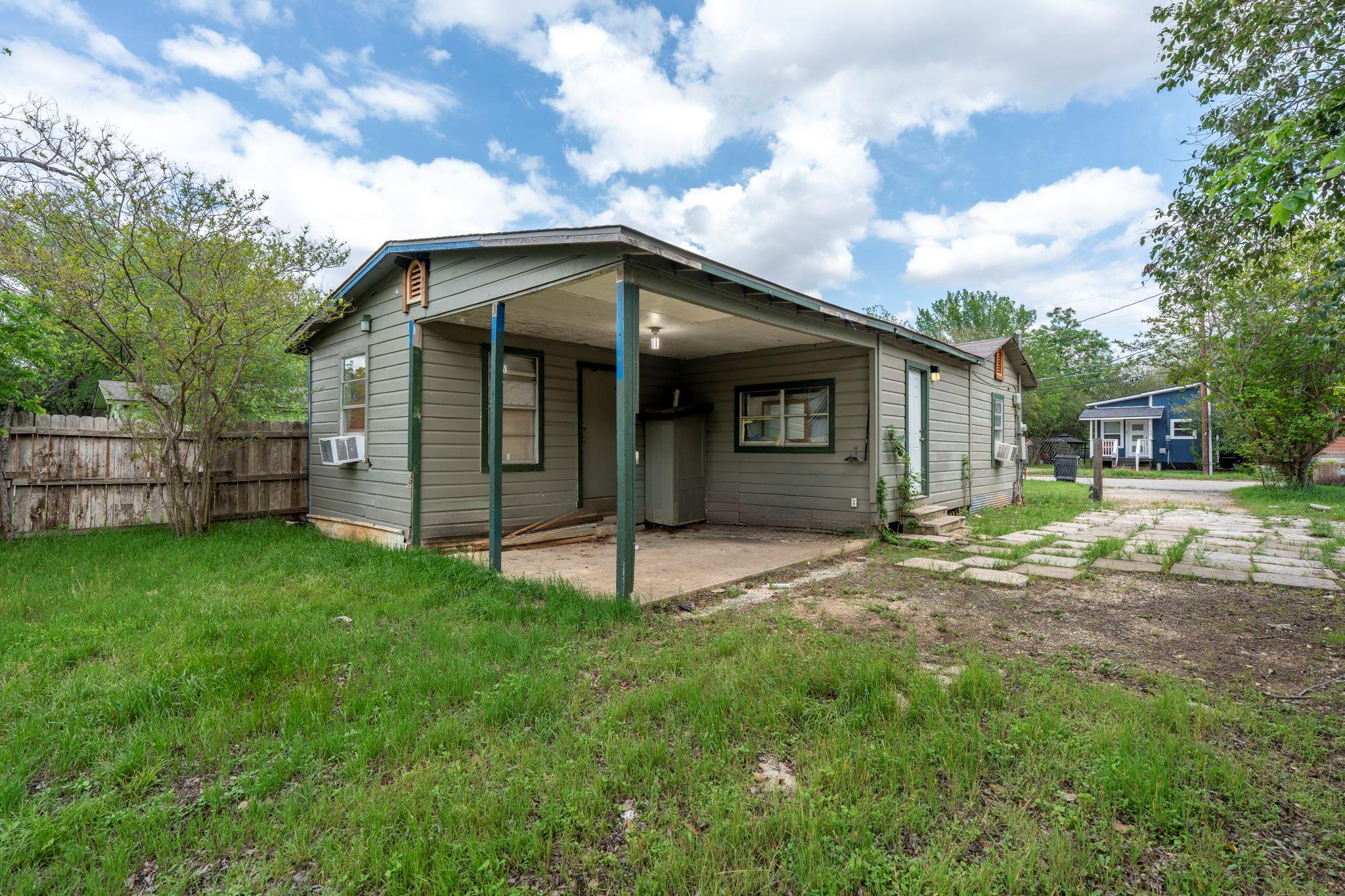 1130 Gravel St Property Photo 15