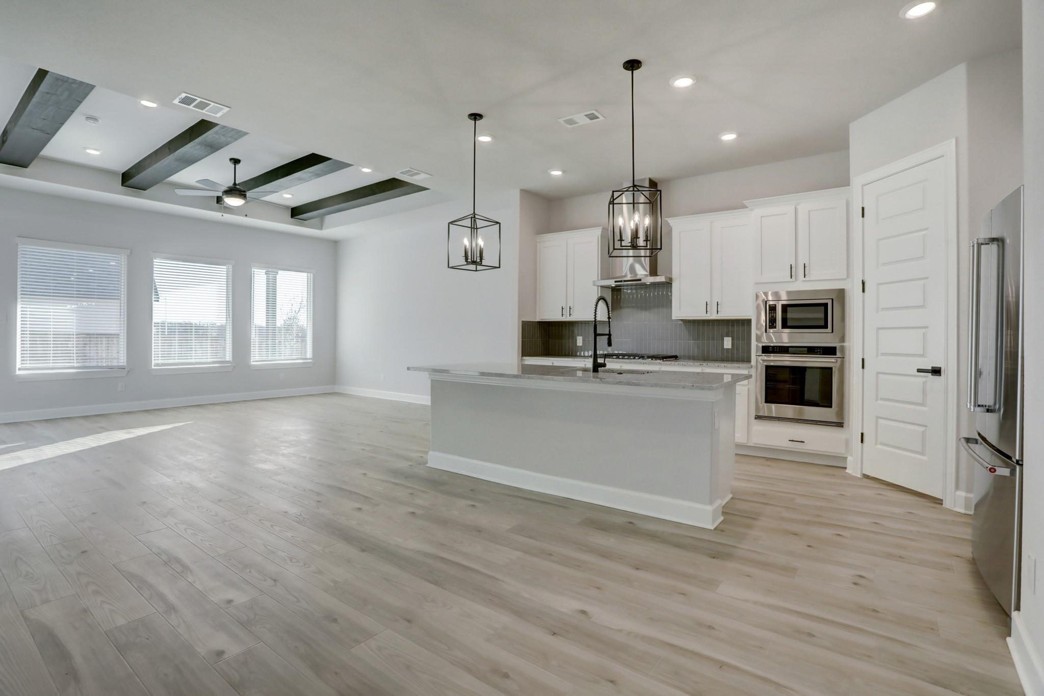 139 William Hersee Dr Property Photo 3