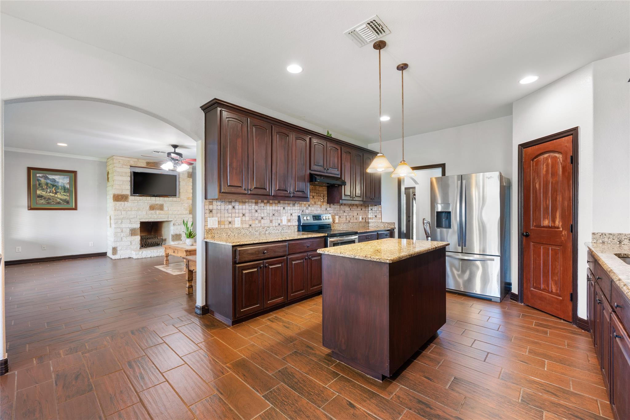 108 Whispering Pines Dr Property Photo 13