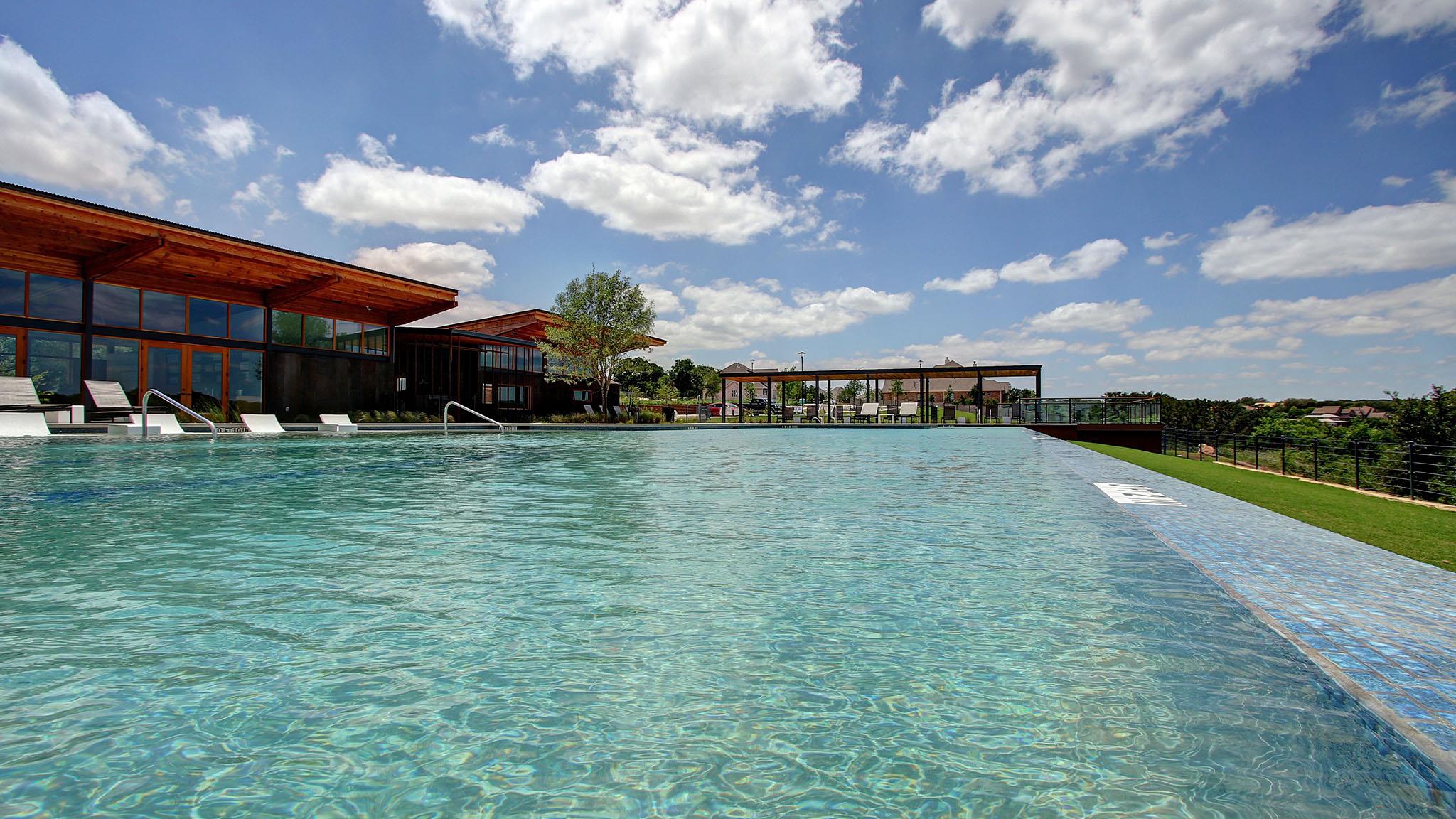 501 Summer Place Ln Property Photo 3