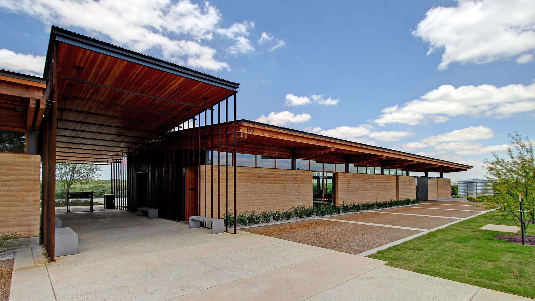 501 Summer Place Ln Property Photo 11