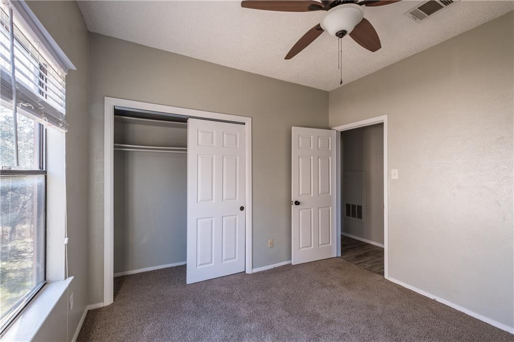 5305 Indio Cv #b Property Photo 4