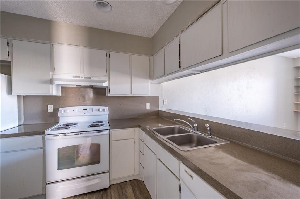 5305 Indio Cv #b Property Photo 6