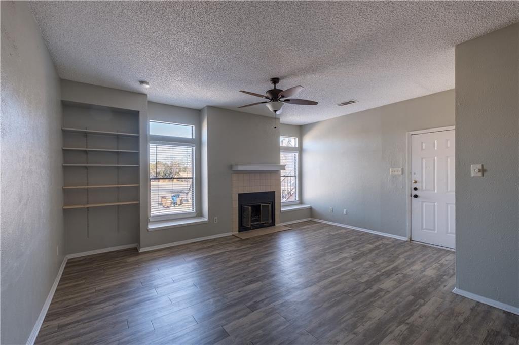 5305 Indio Cv #b Property Photo 10
