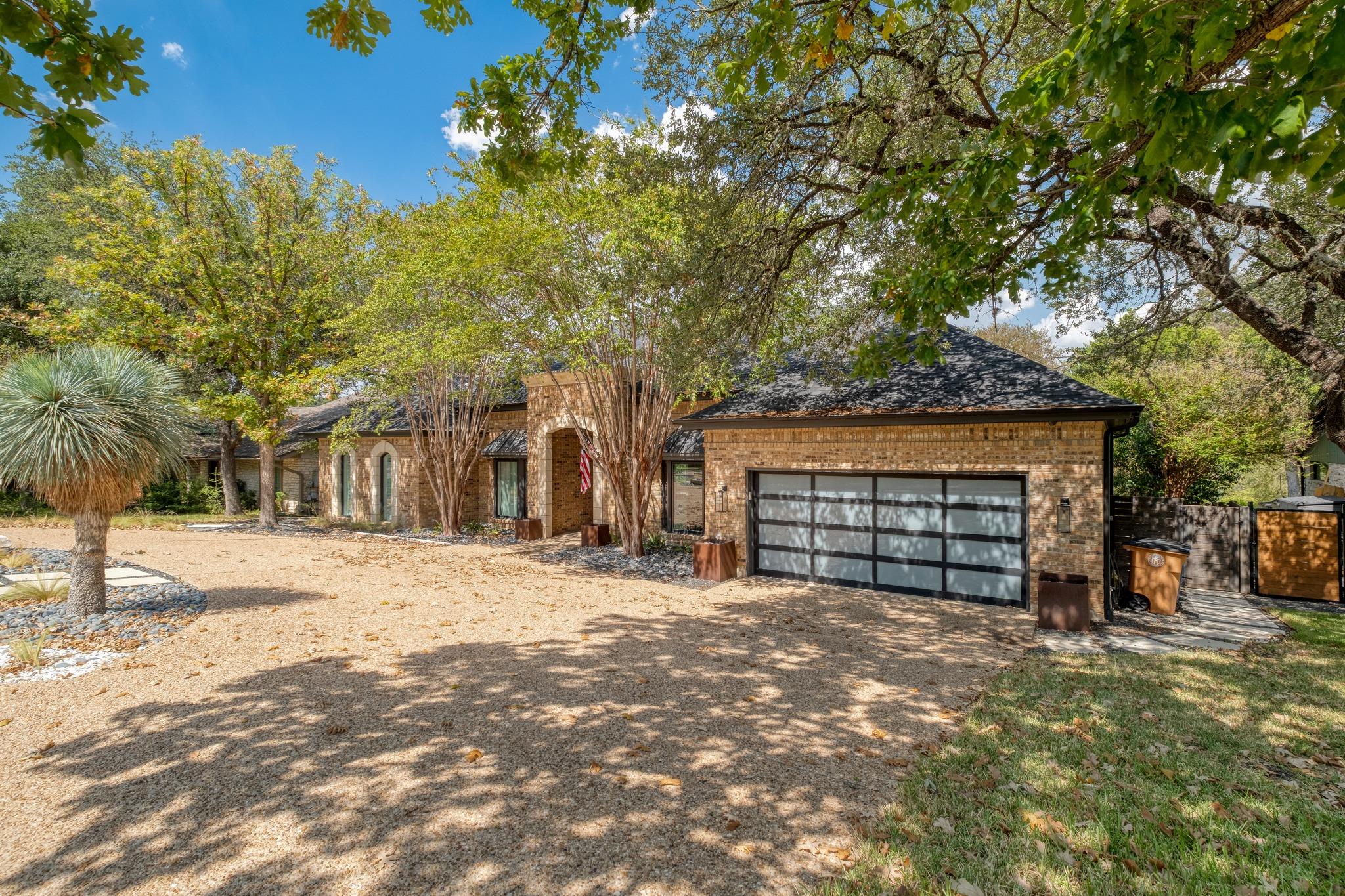 3908 Edwards Mountain Dr Property Photo 3