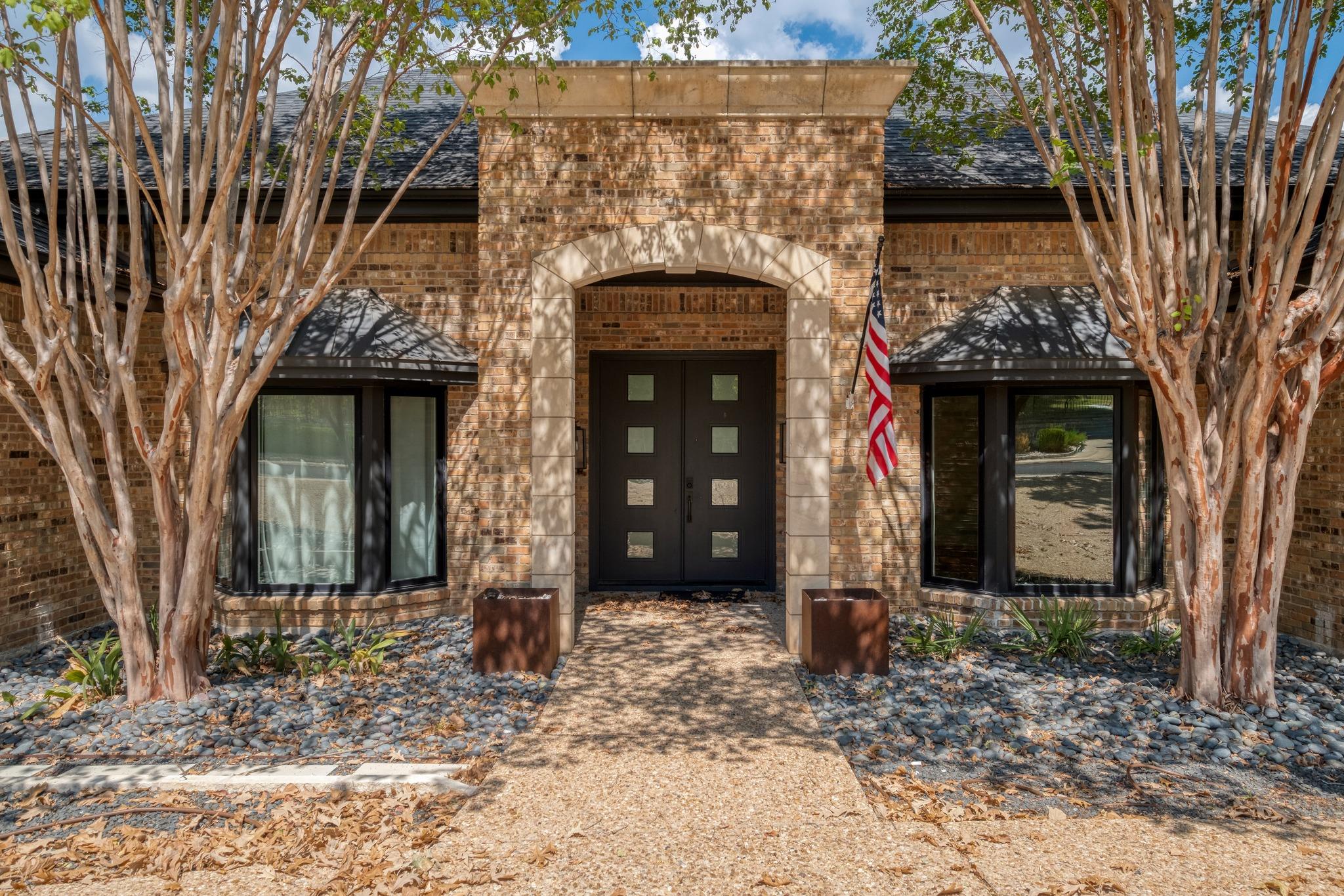 3908 Edwards Mountain Dr Property Photo 4