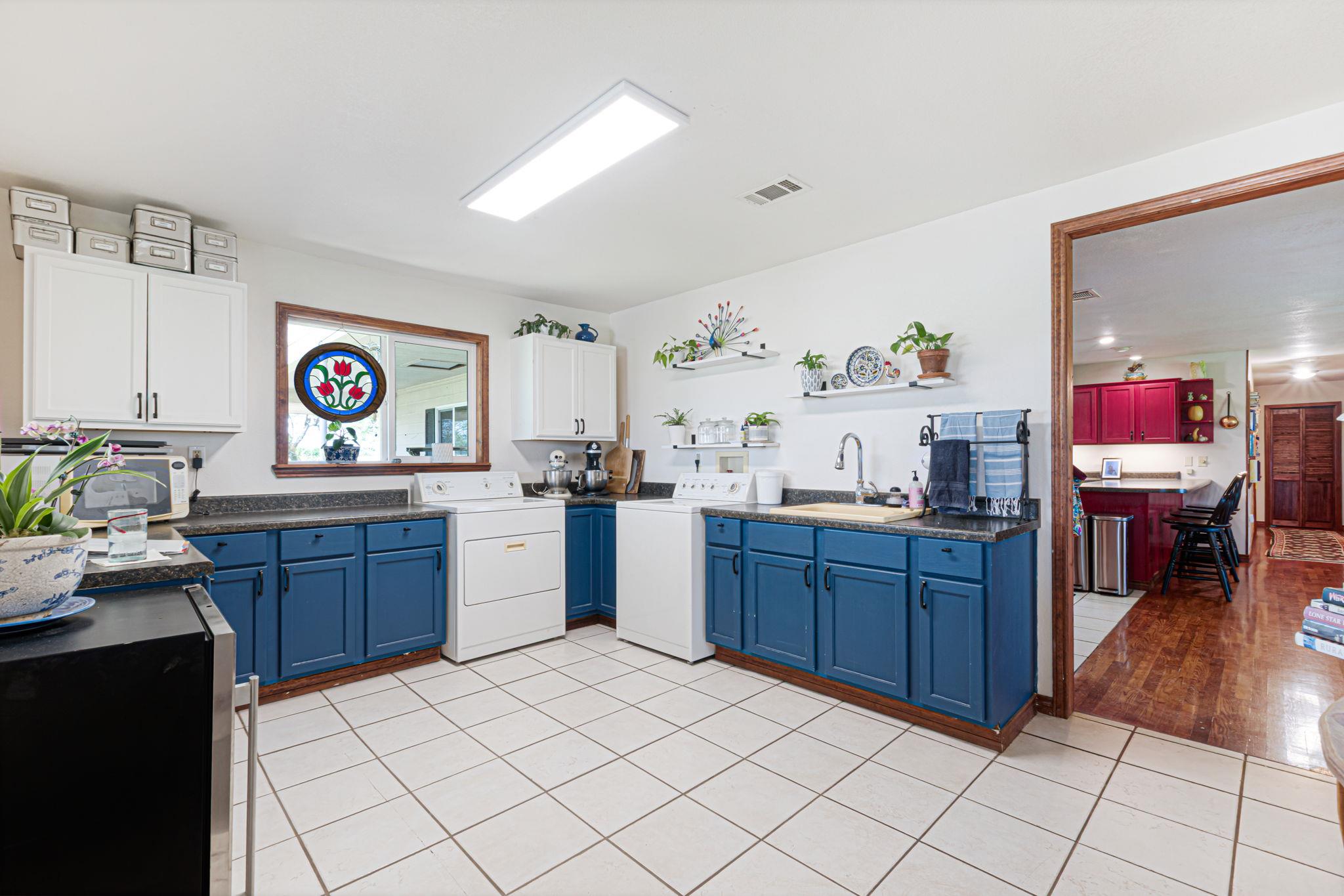 4560383 Property Photo 28