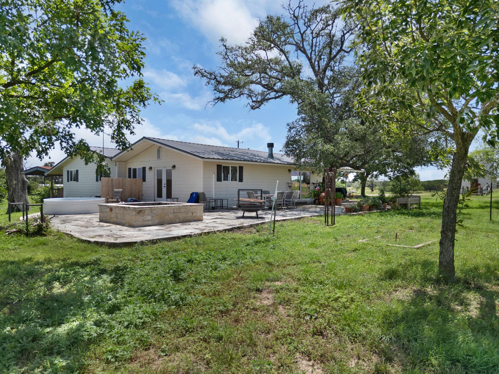 4560383 Property Photo 30