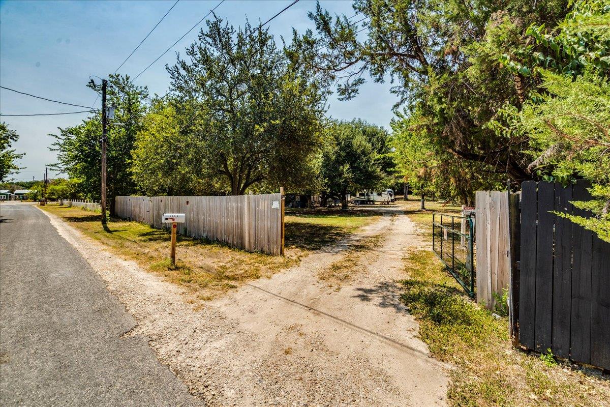 248 Chaparral Dr Property Photo 3