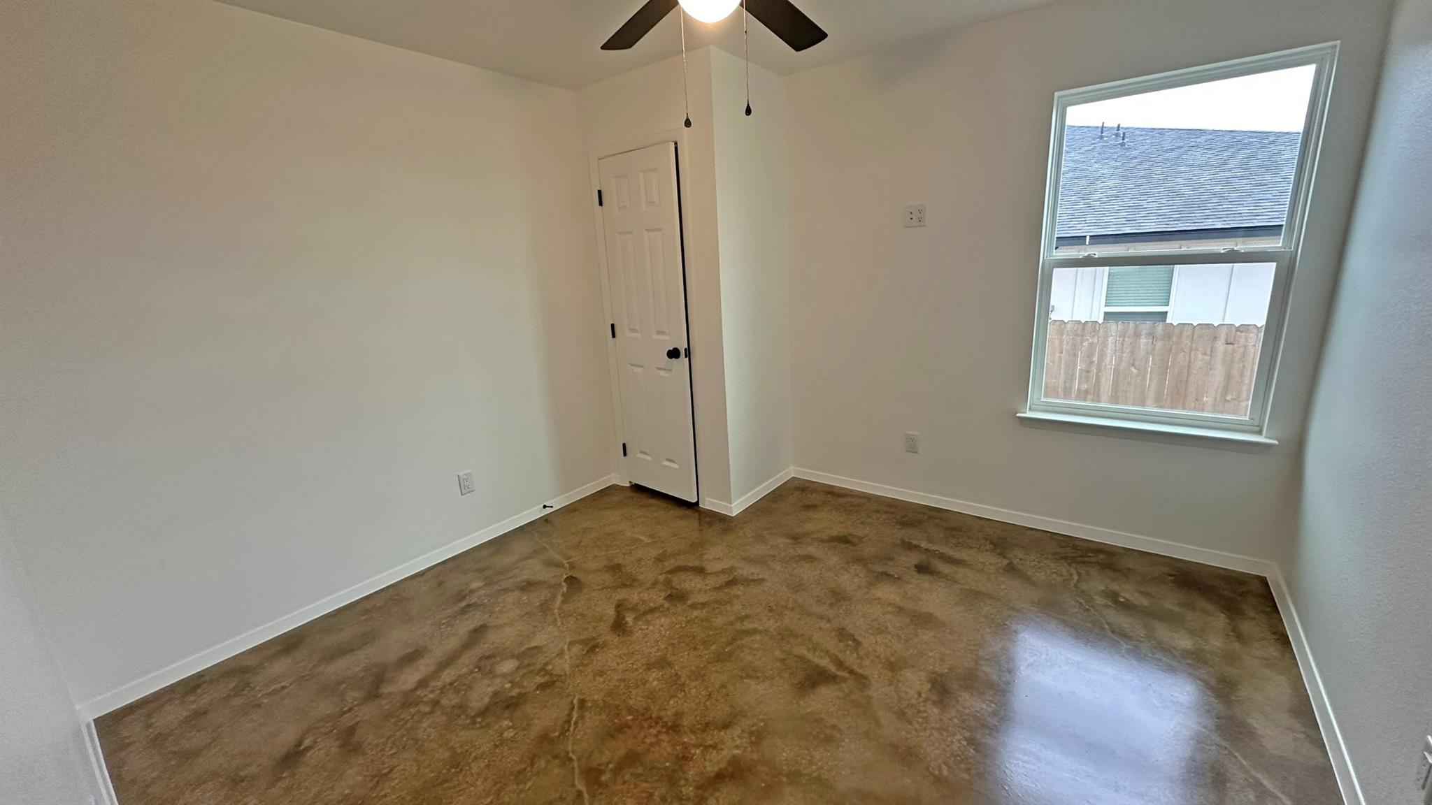 977 Cline Dr #a-b Property Photo 8