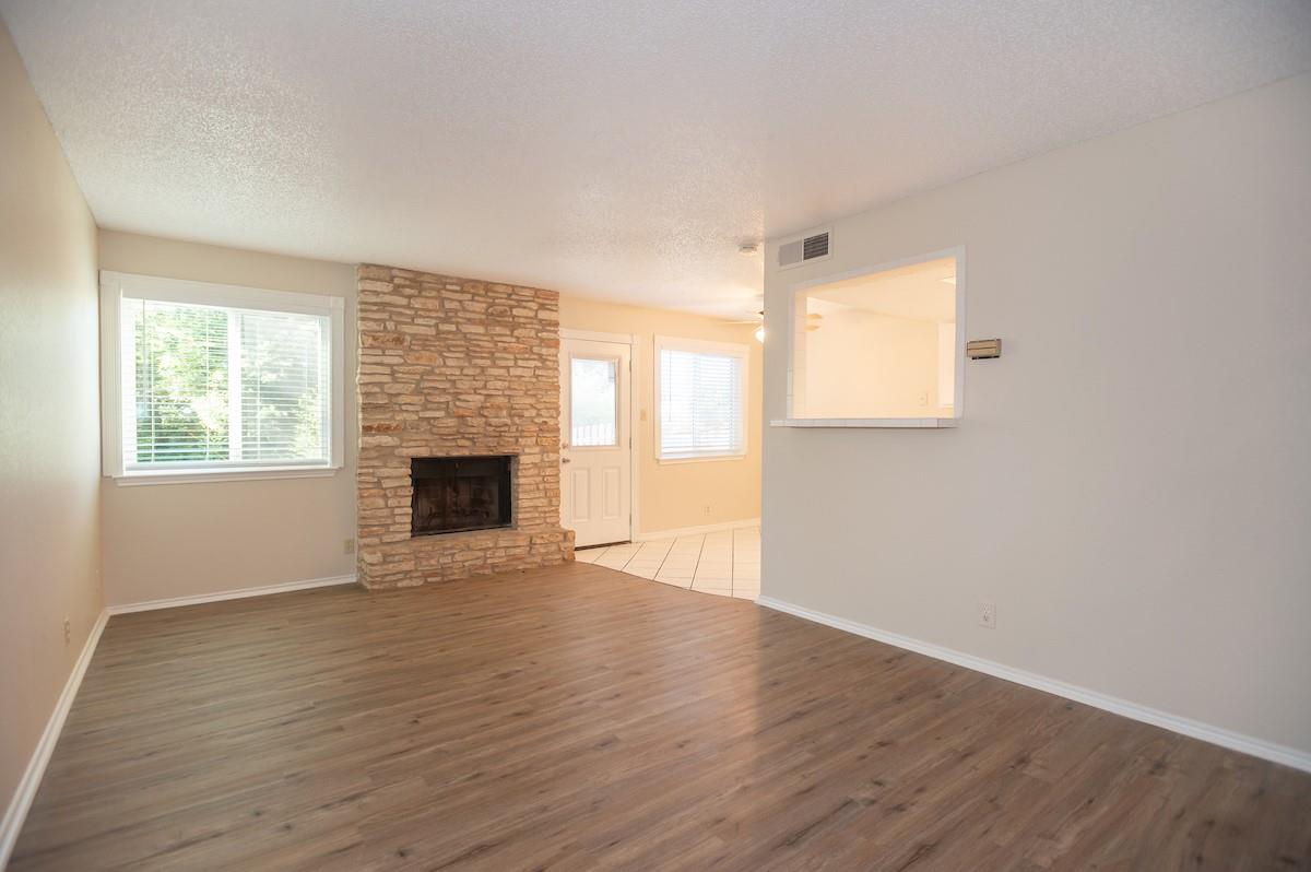 925 Chisholm Cv Property Photo 3