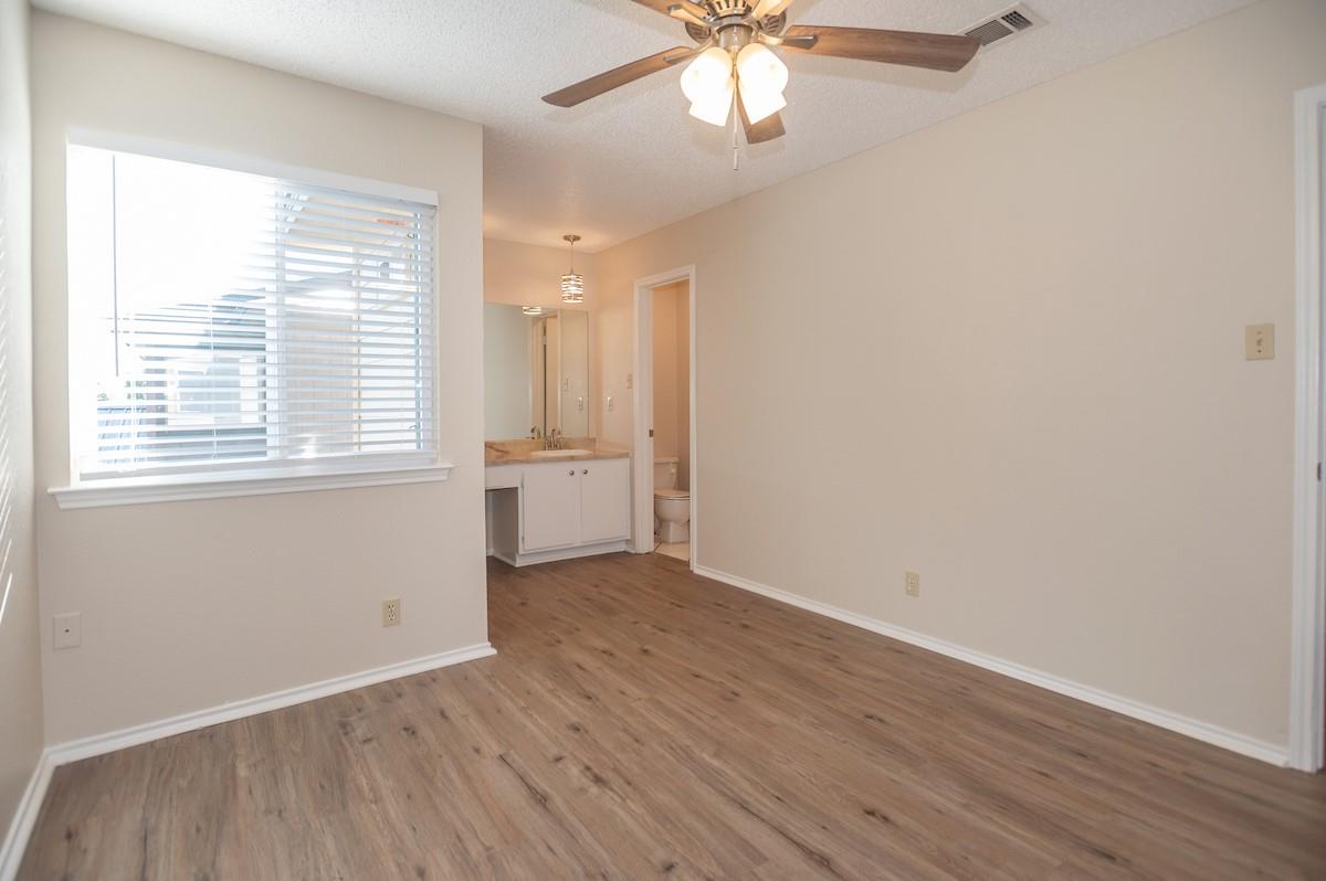925 Chisholm Cv Property Photo 24