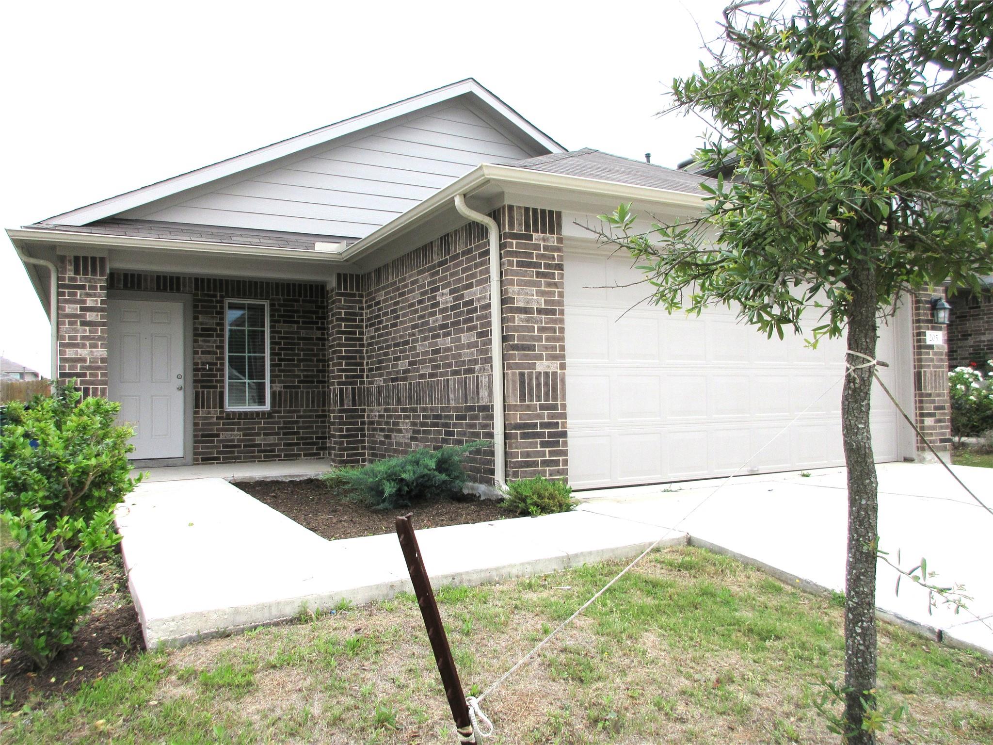205 Granary Dr Property Photo 1