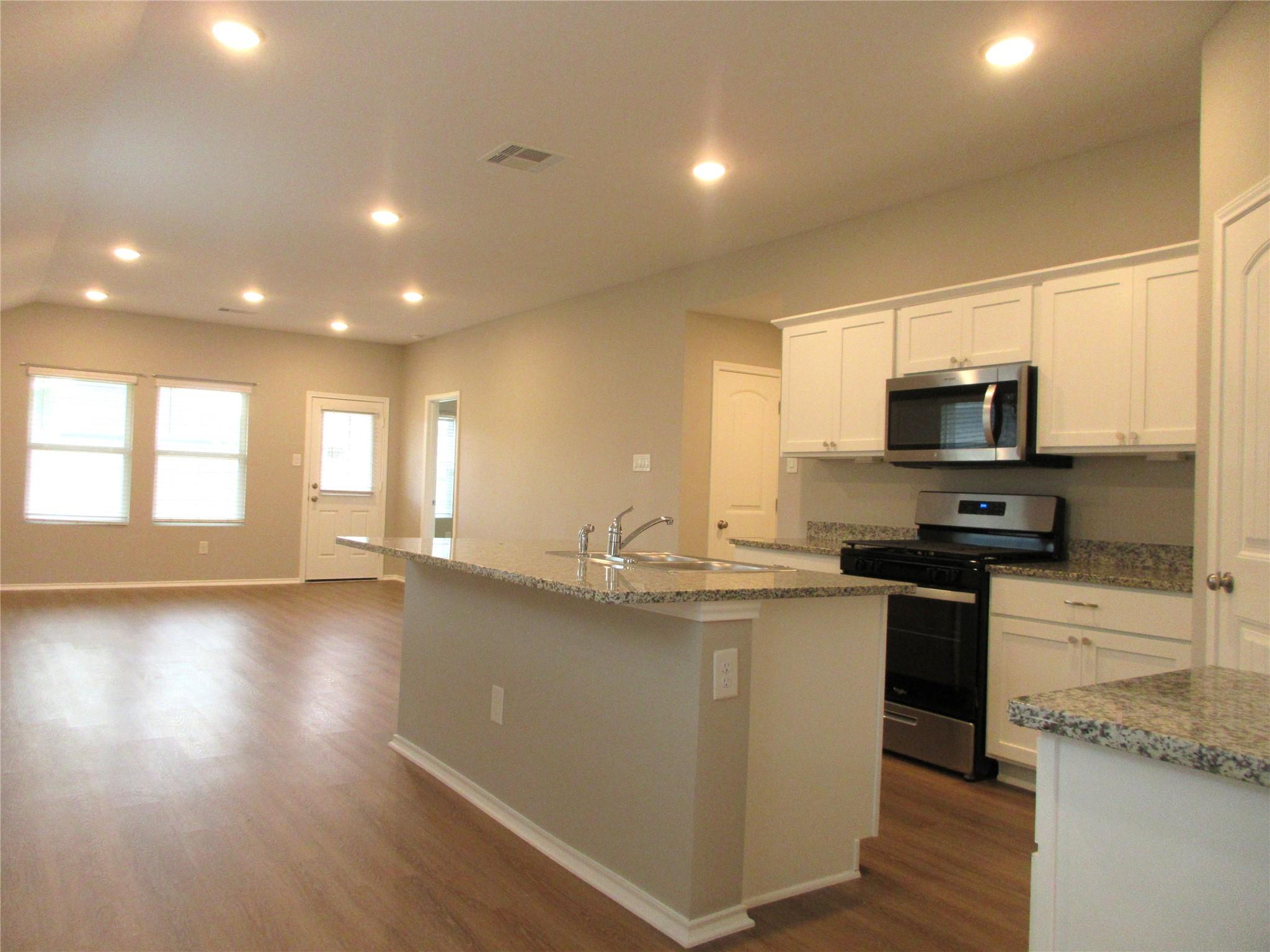 205 Granary Dr Property Photo 2
