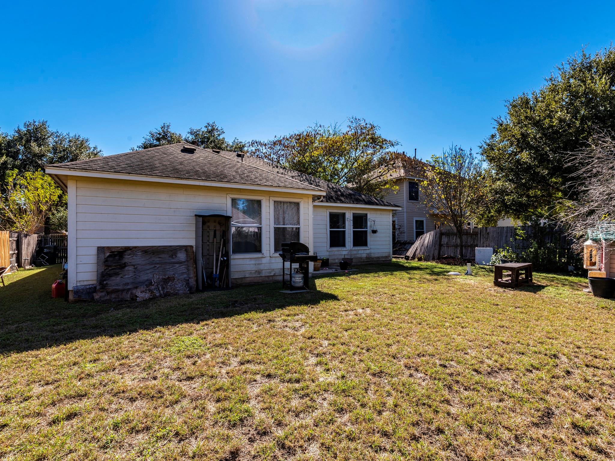 172 Winter St Property Photo 14