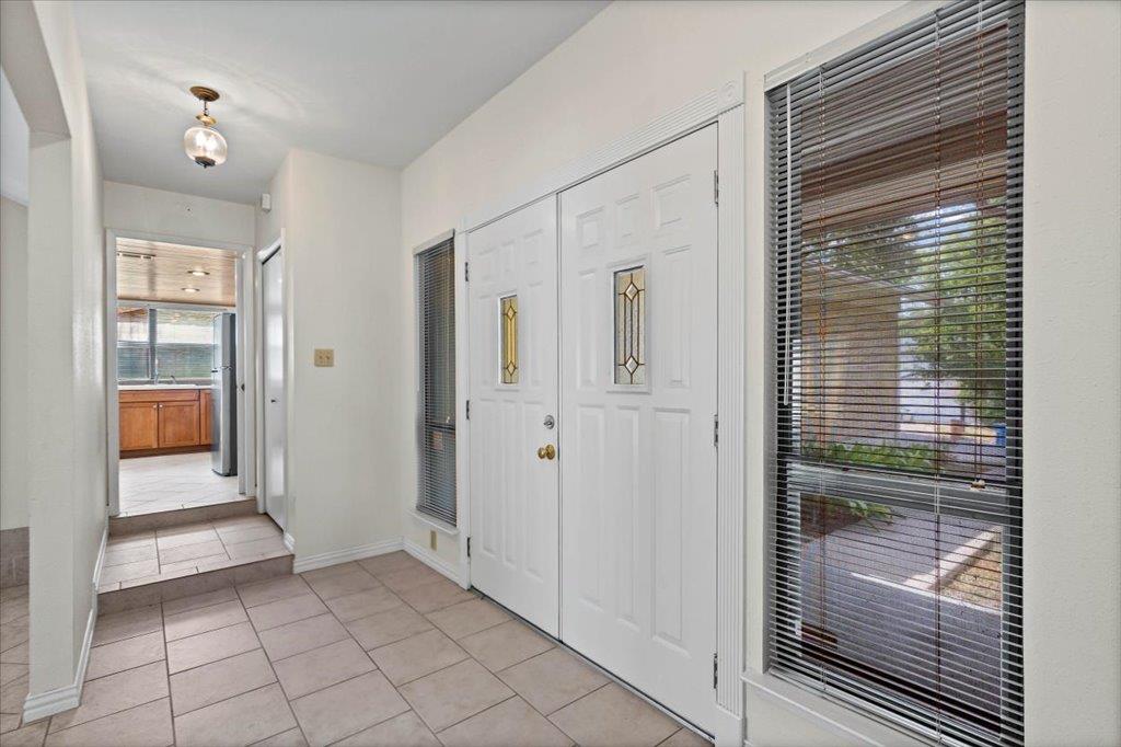 11203 Bluff Canyon Dr Property Photo 3