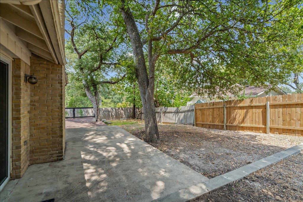 11203 Bluff Canyon Dr Property Photo 17