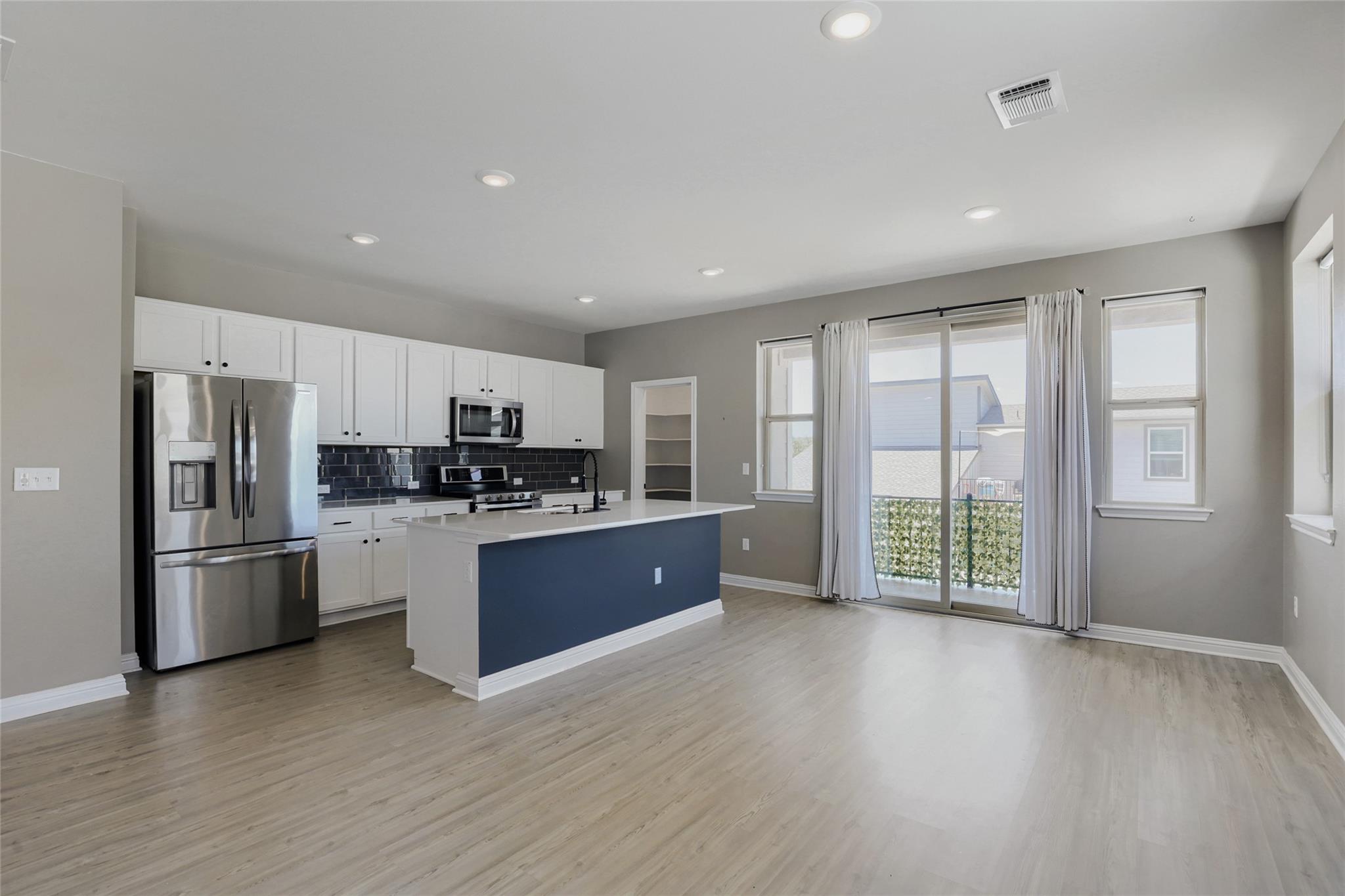 8306 Mandela Bnd Property Photo 6
