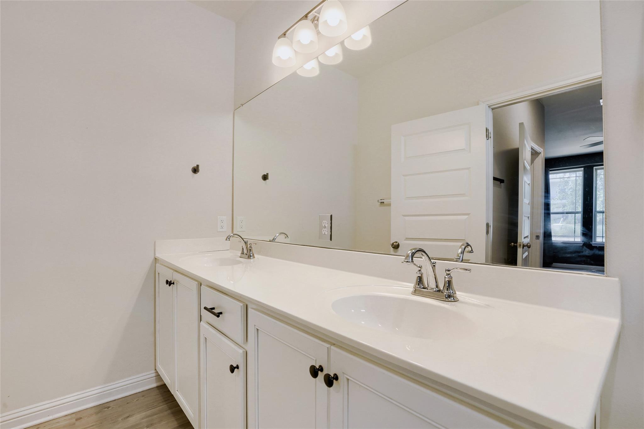 8306 Mandela Bnd Property Photo 18